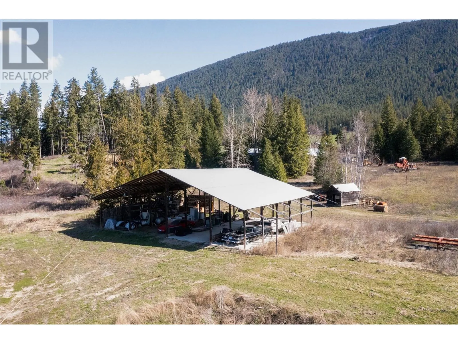 4251 Mikkelson Frontage Road