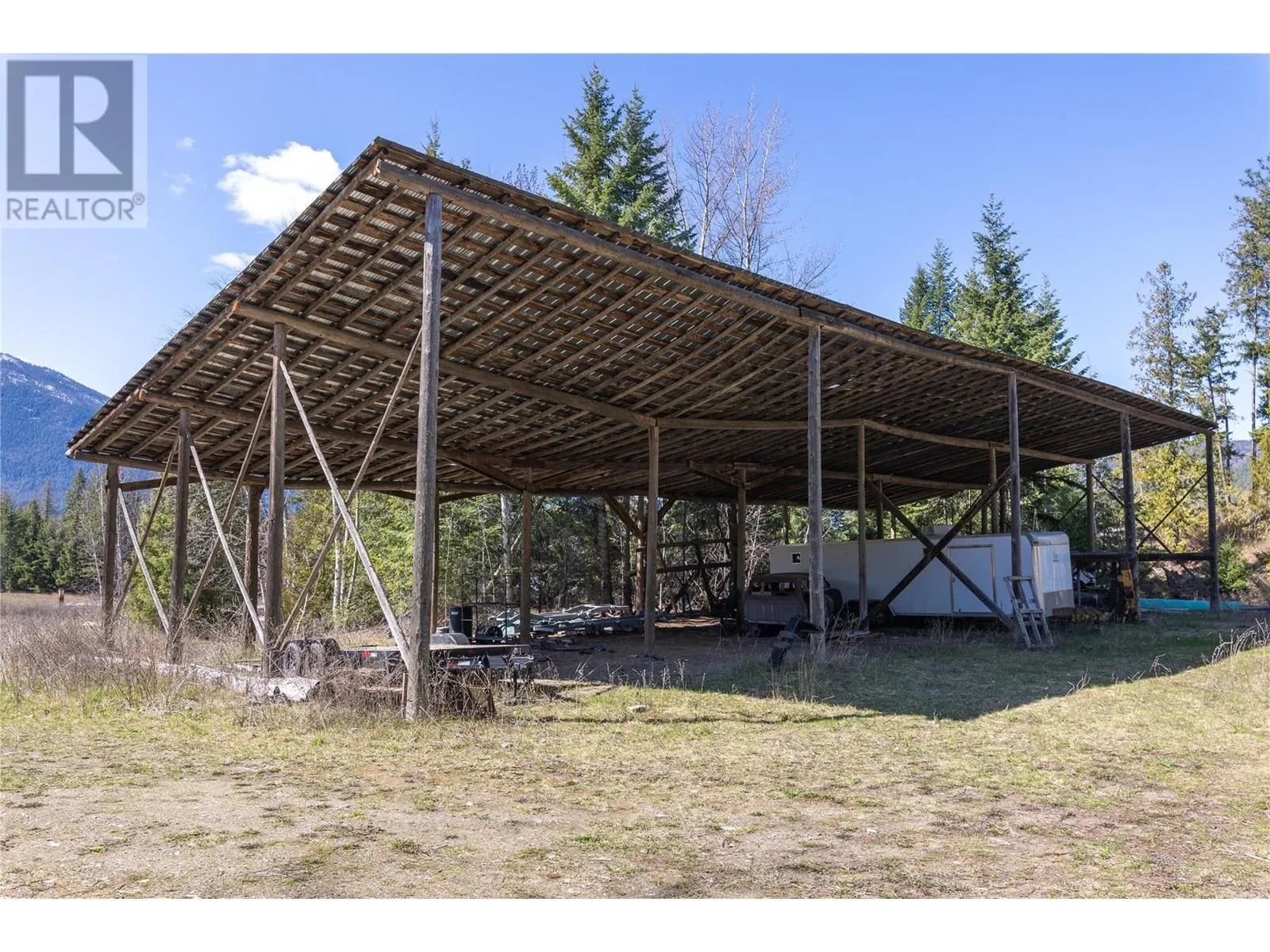 4251 Mikkelson Frontage Road