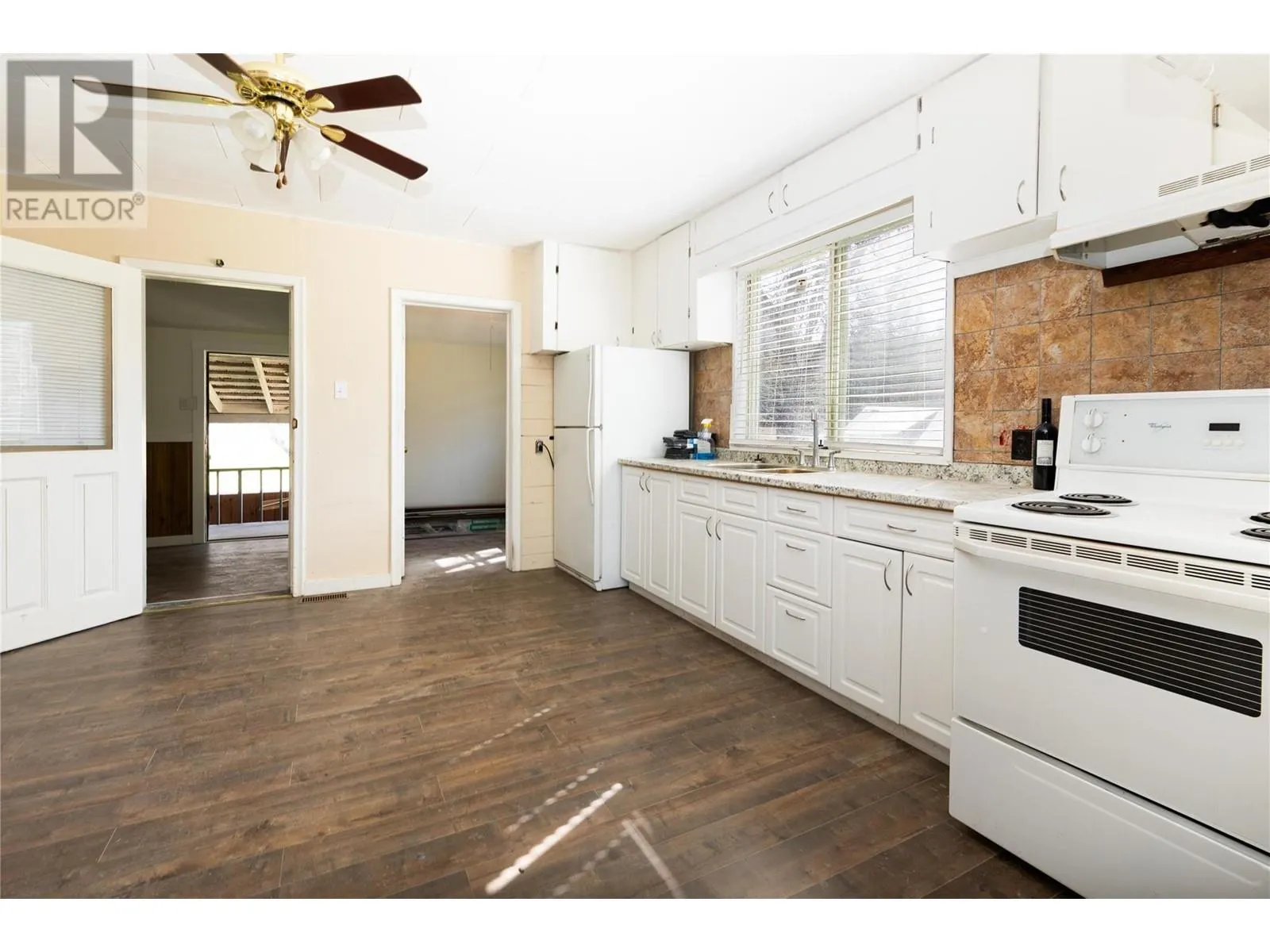 4251 Mikkelson Frontage Road