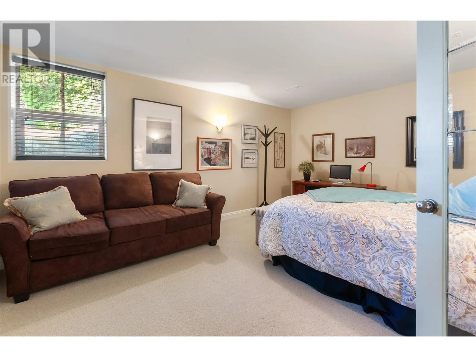 153 Apple Road