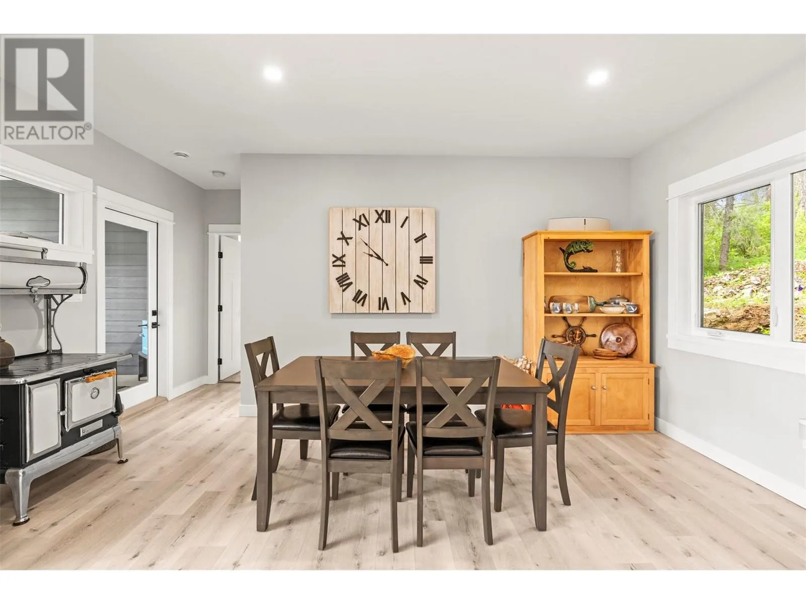 307 Oxbow Place