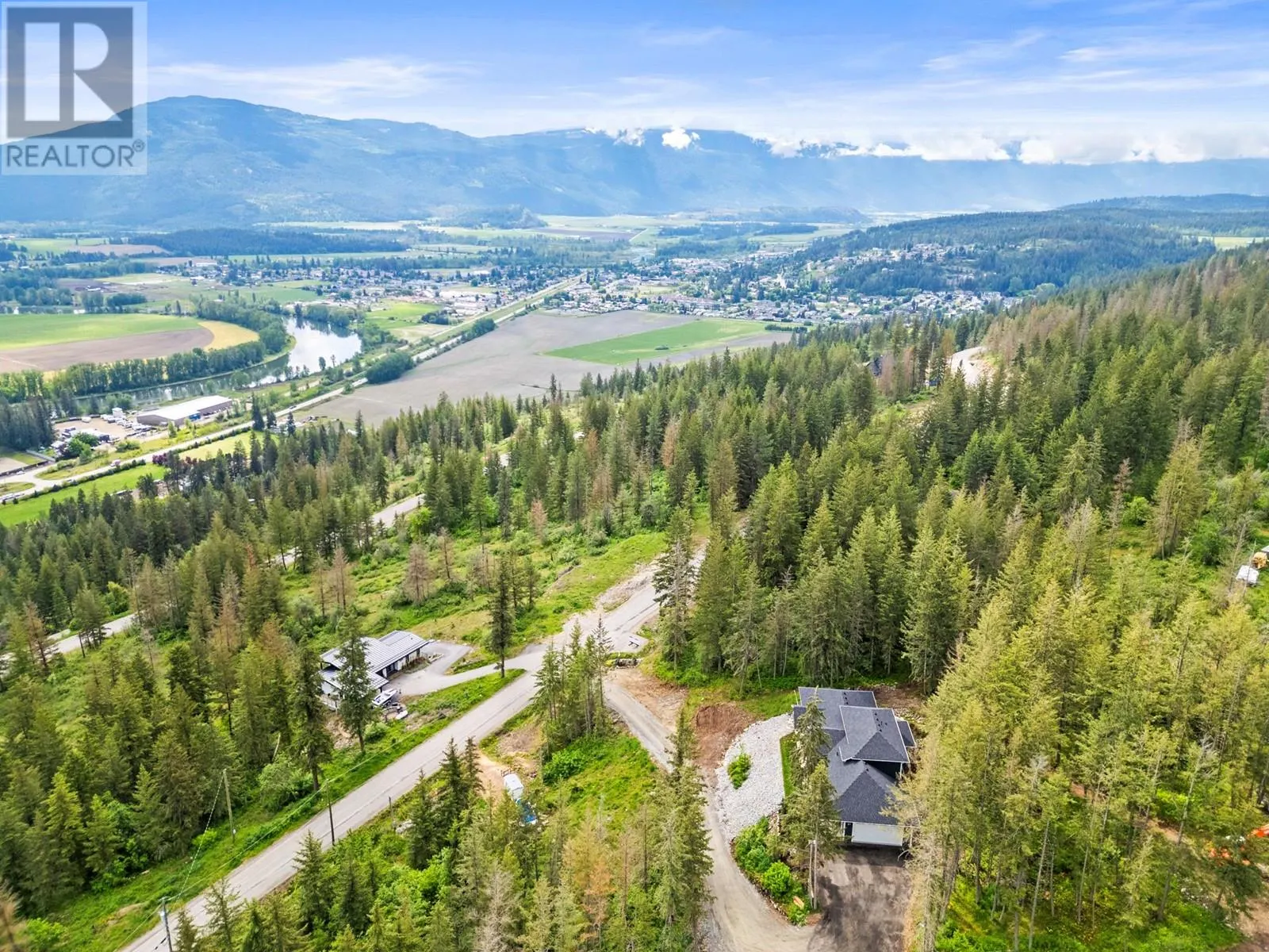 307 Oxbow Place