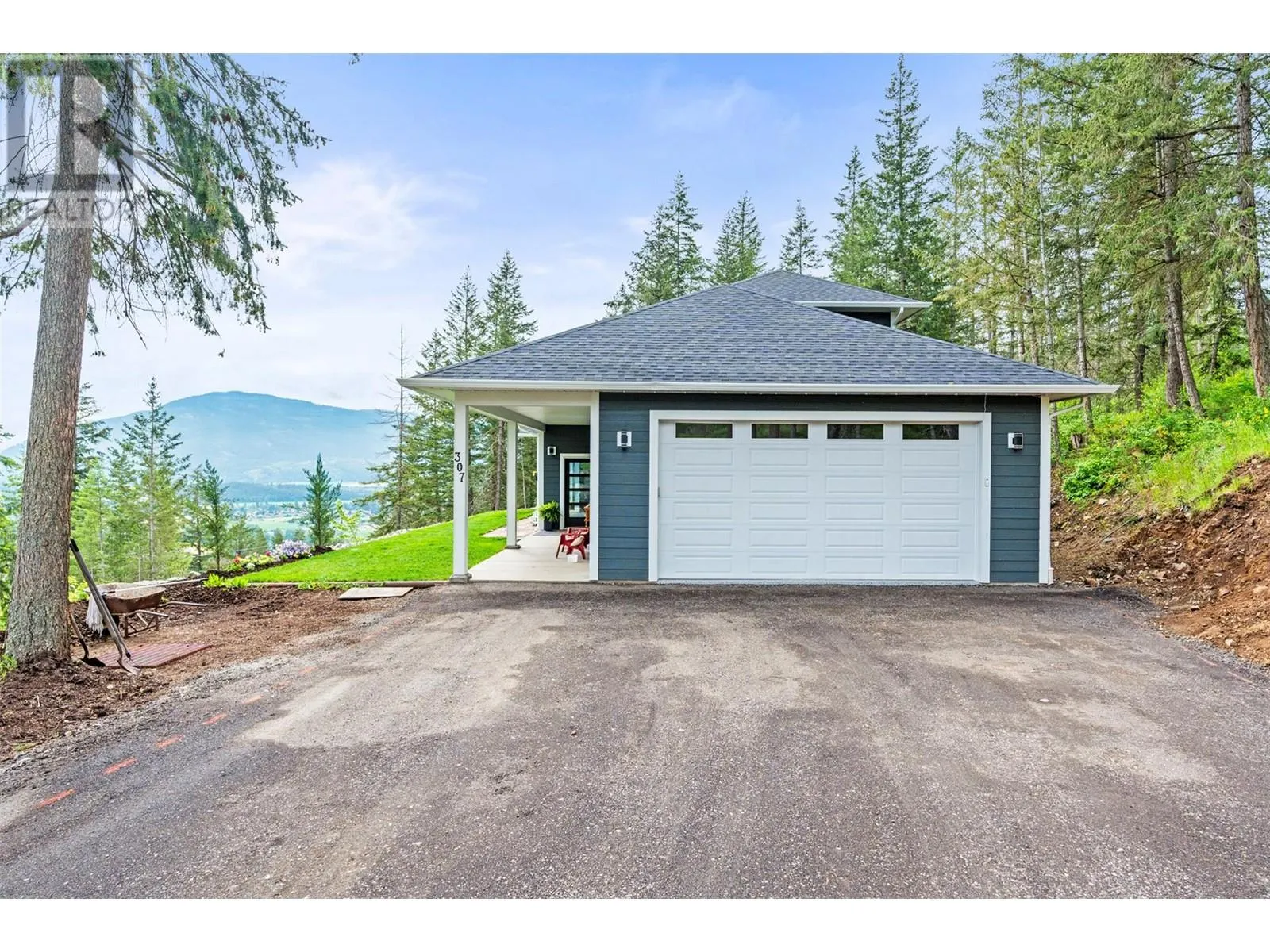 307 Oxbow Place