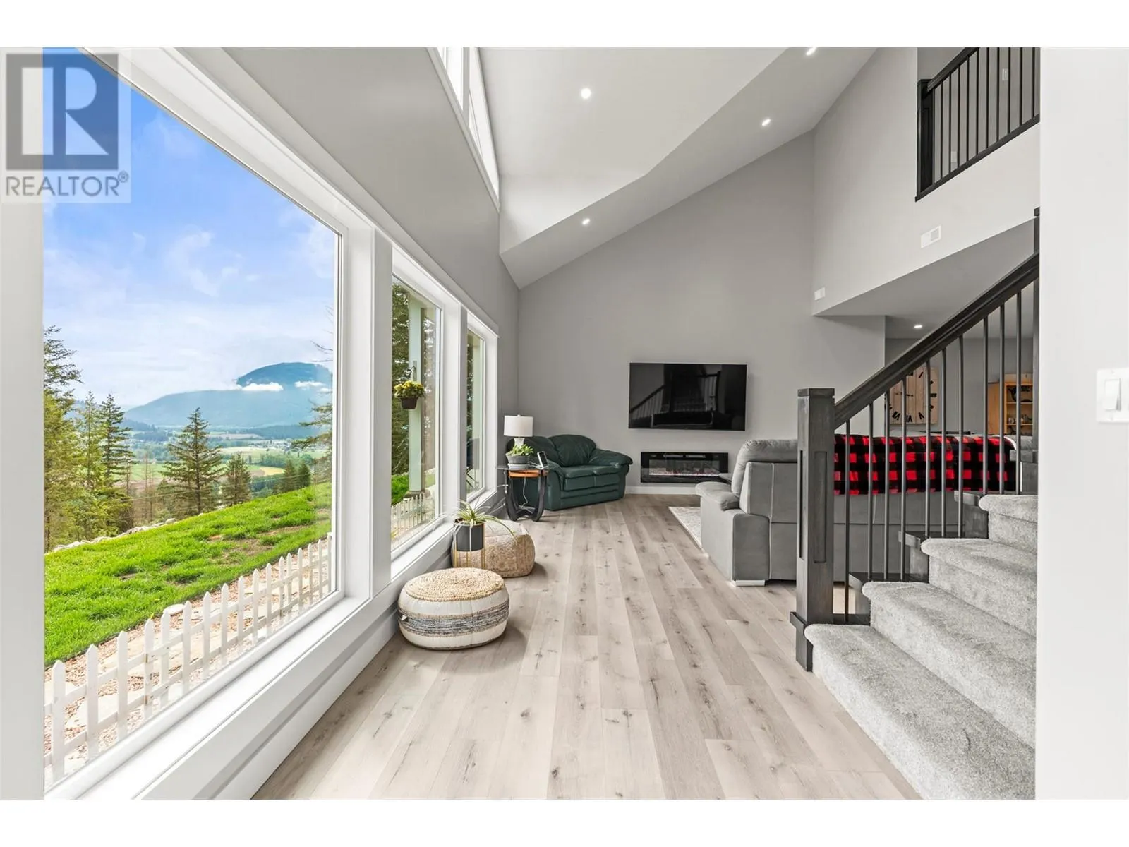 307 Oxbow Place