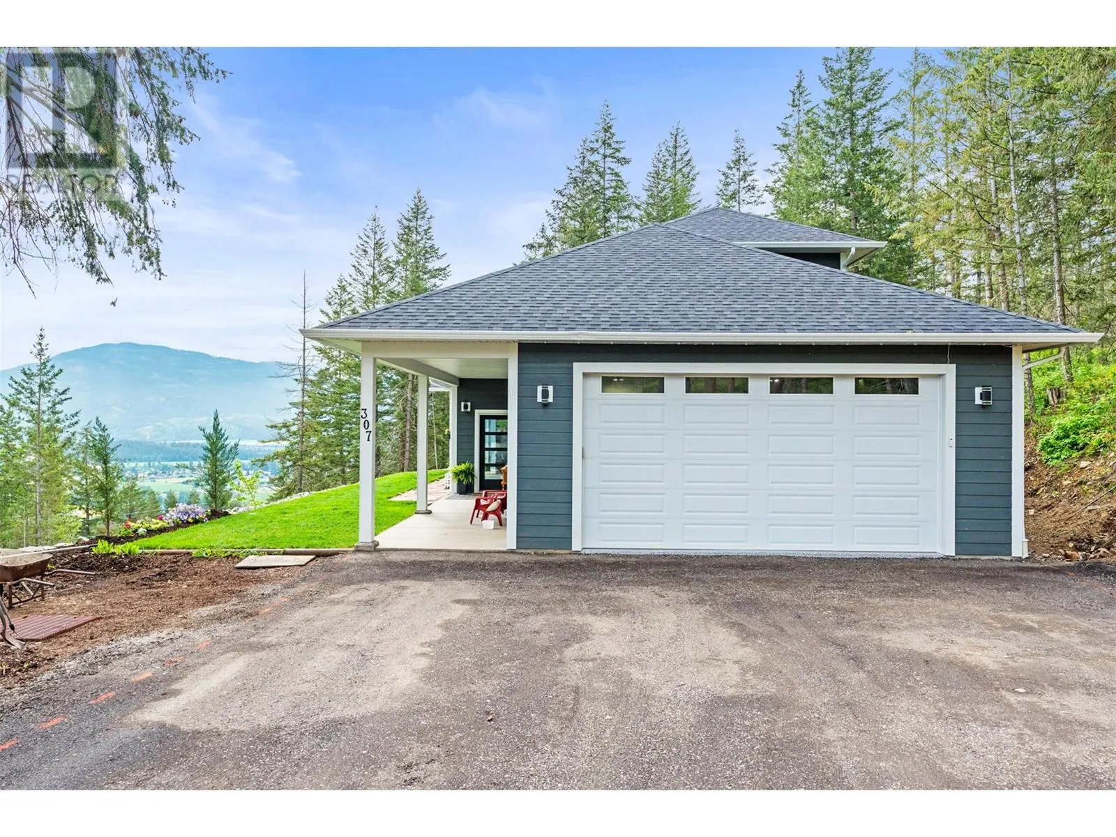 307 Oxbow Place
