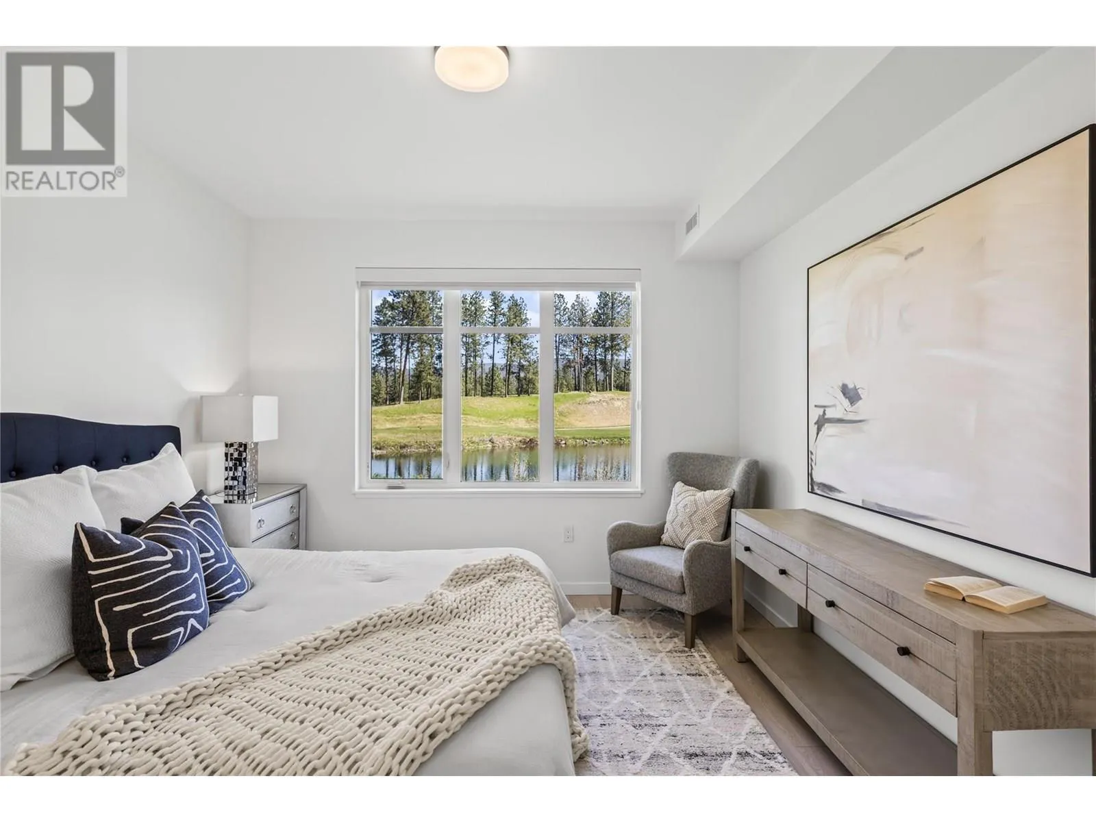 1979 Country Club Drive Unit# 6