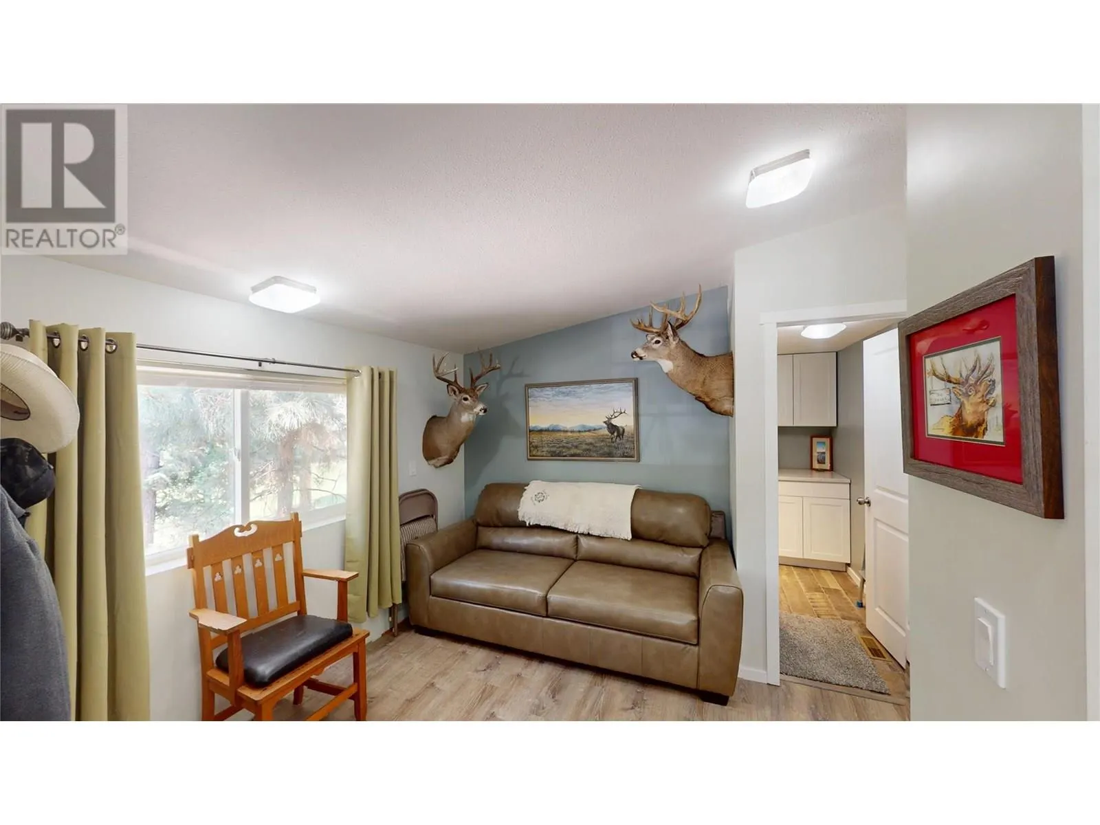 3320 Theatre Road N Unit# 5