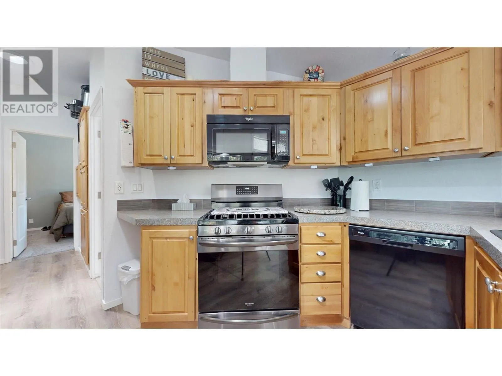 3320 Theatre Road N Unit# 5