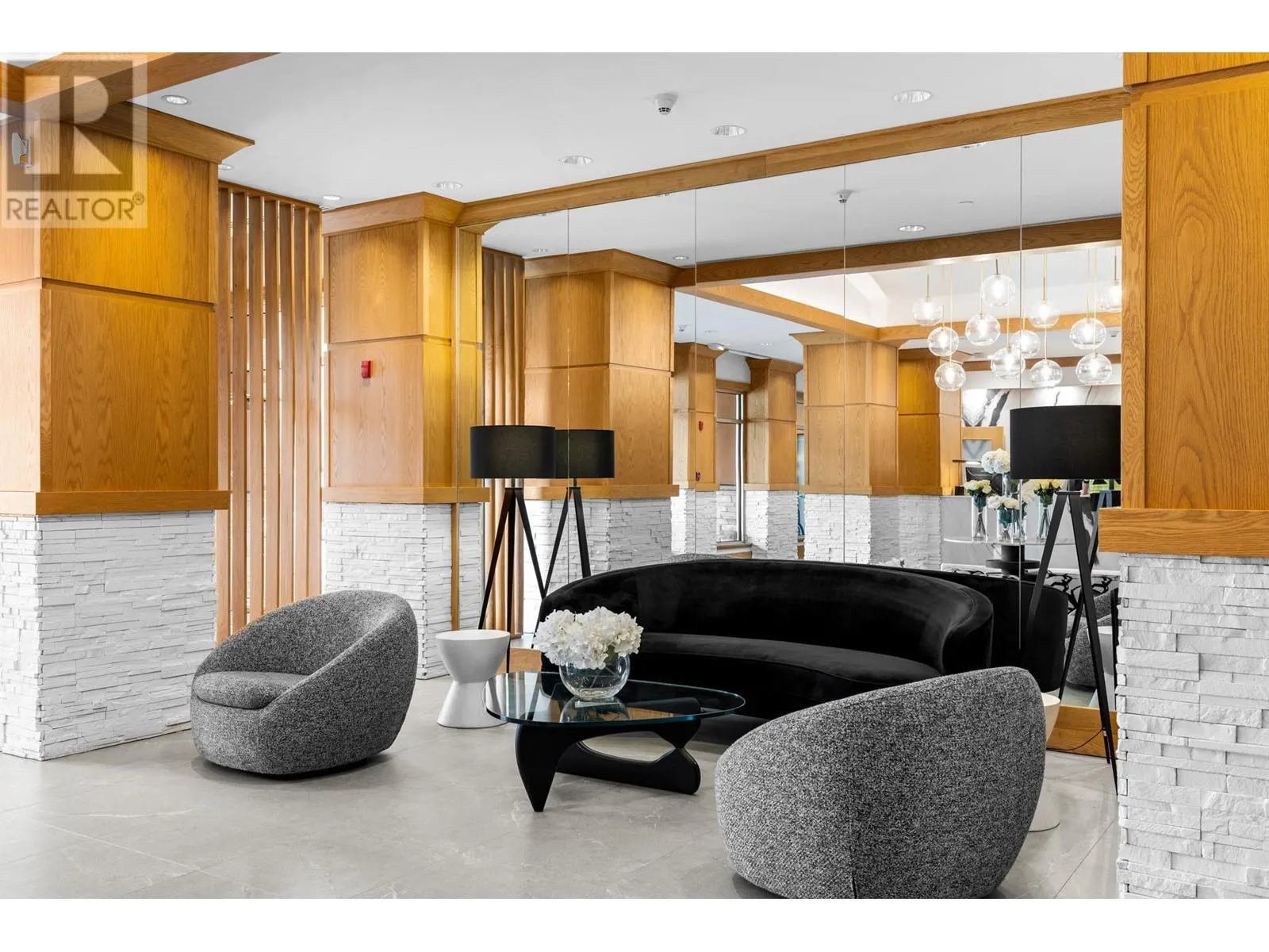 15 Park Place Unit# 413