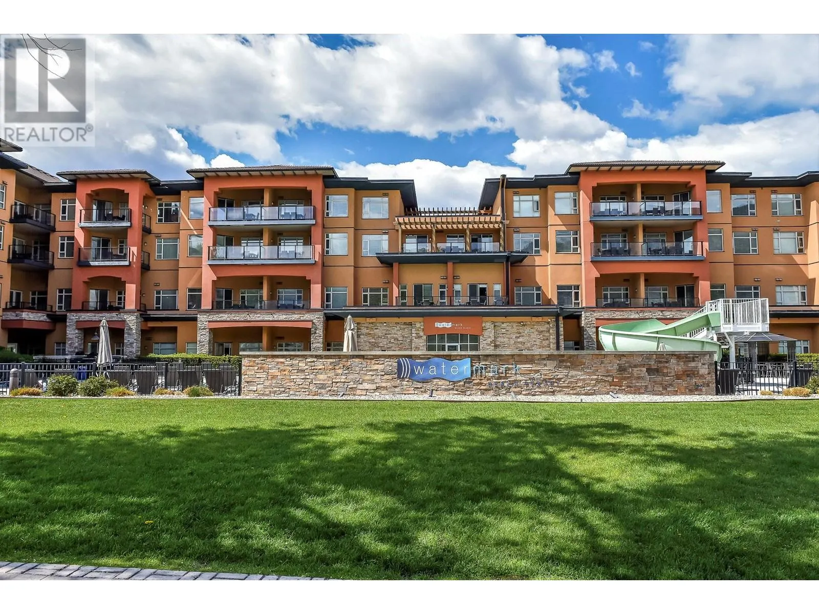 15 Park Place Unit# 413