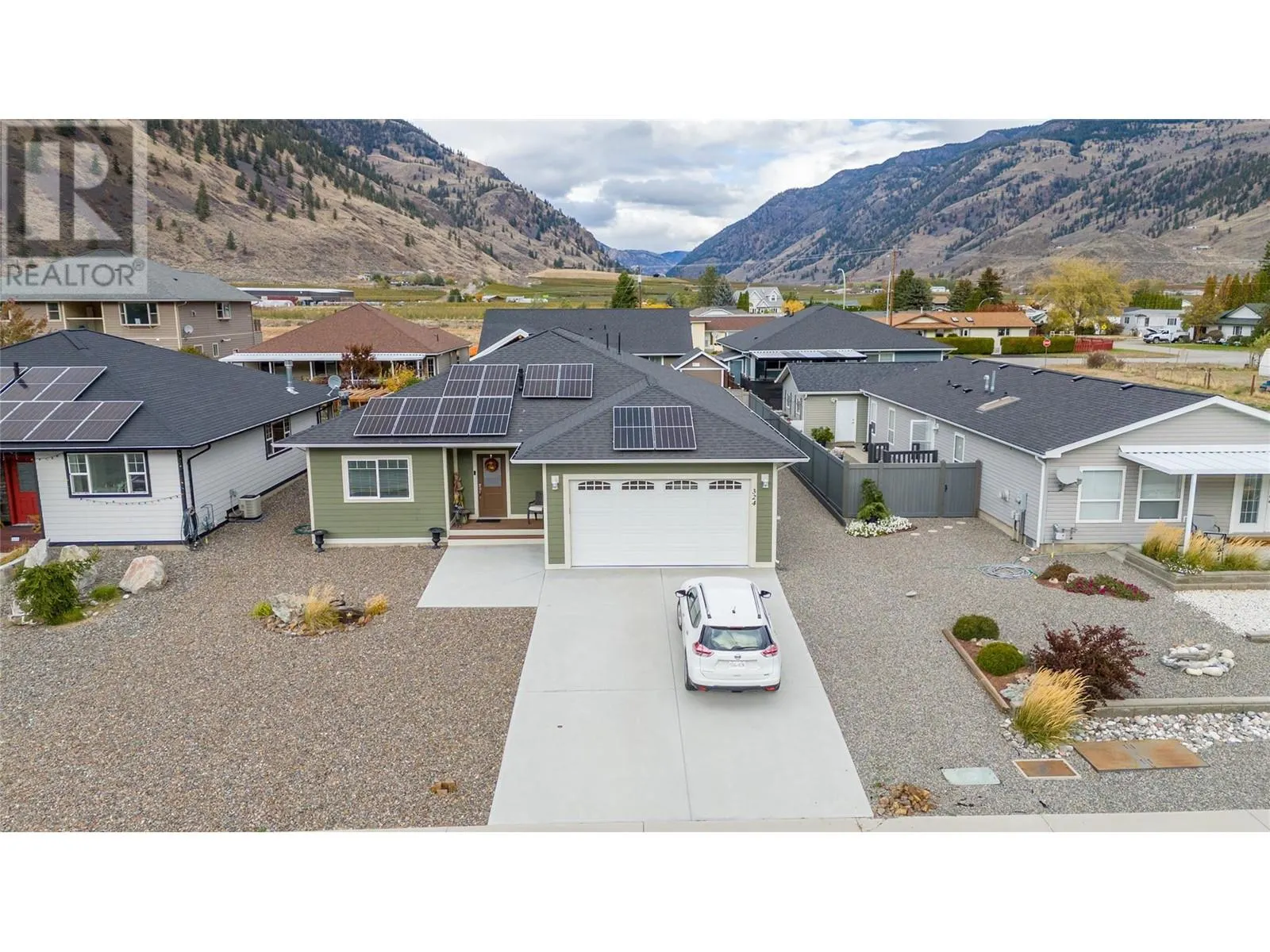 324 K VIEW Crescent