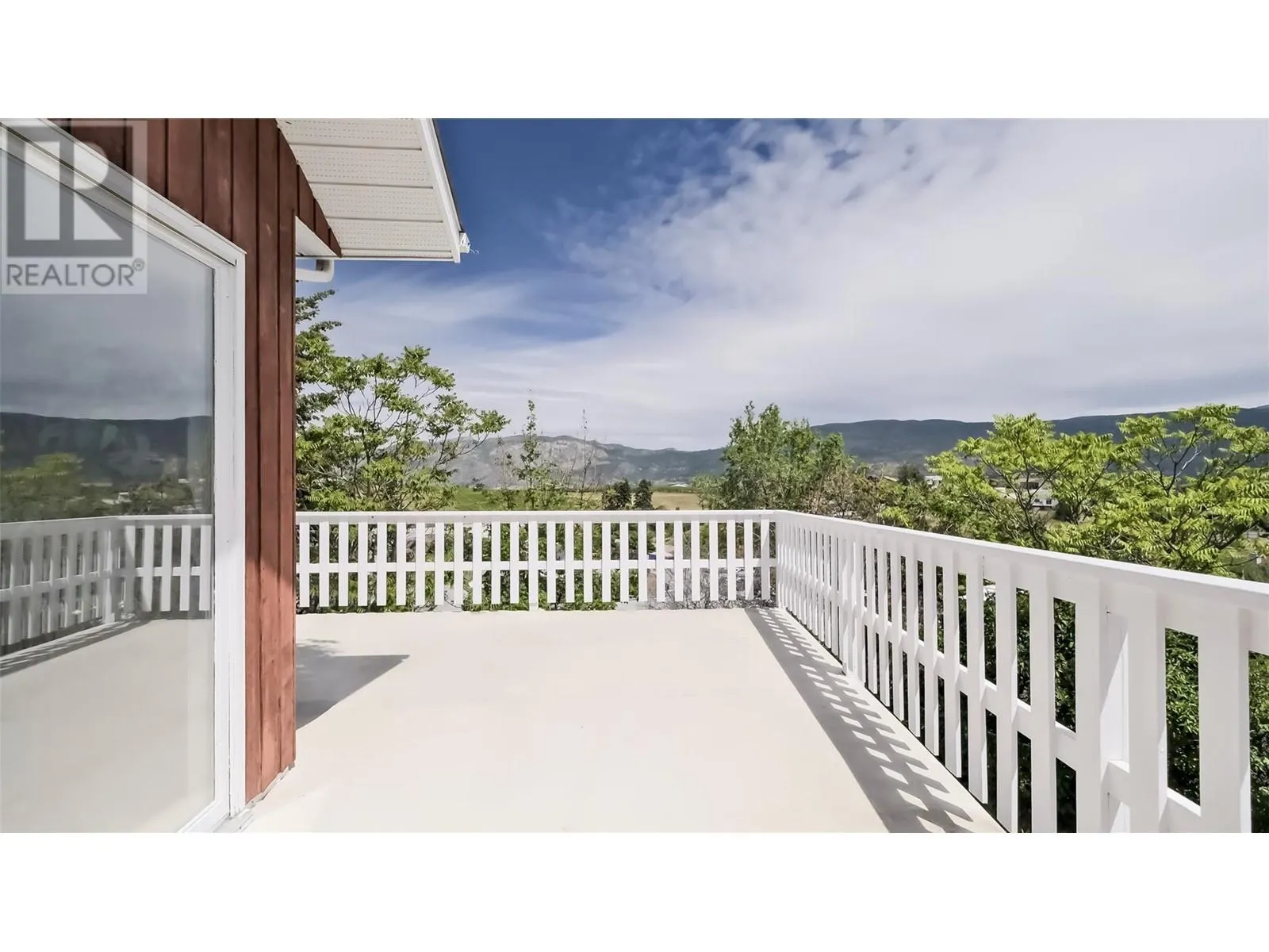 12821 Schaeffer Crescent