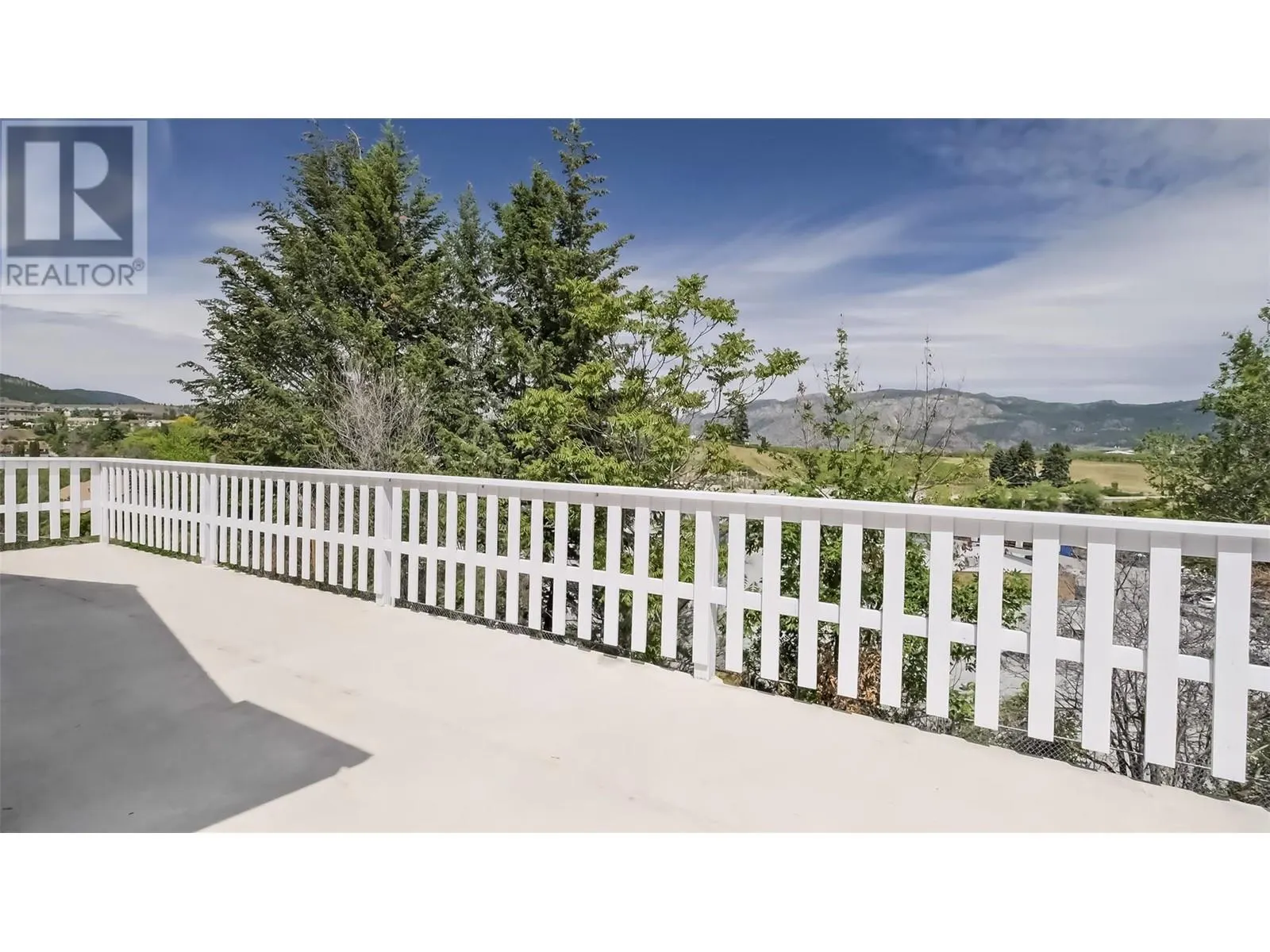 12821 Schaeffer Crescent