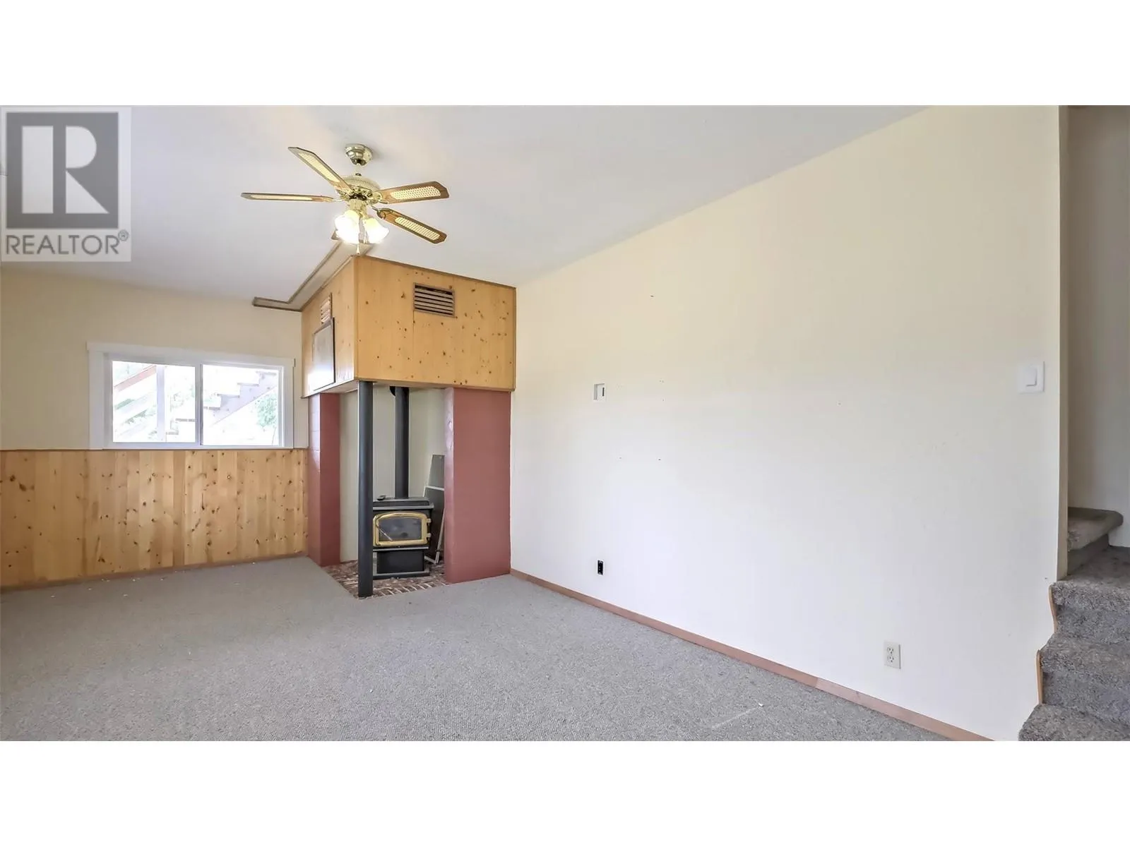 12821 Schaeffer Crescent
