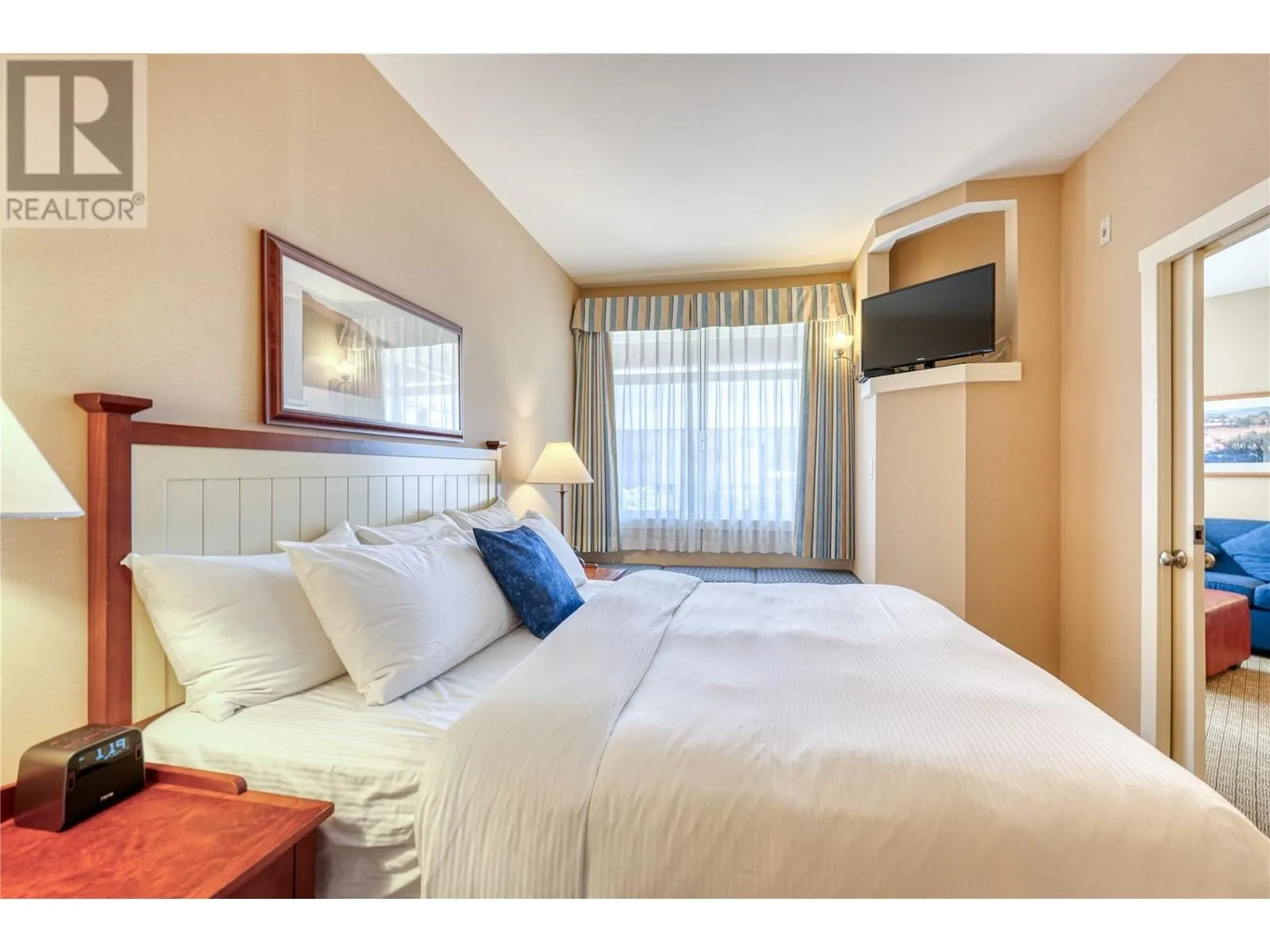 13011 Lakeshore Drive S Unit# 222