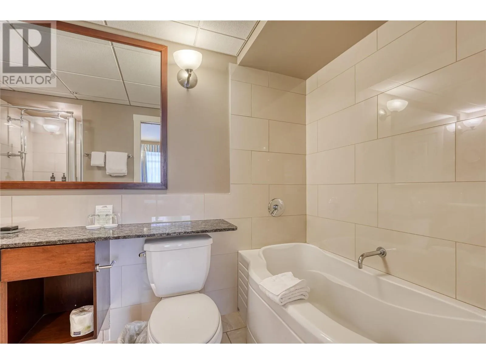 13011 Lakeshore Drive S Unit# 222