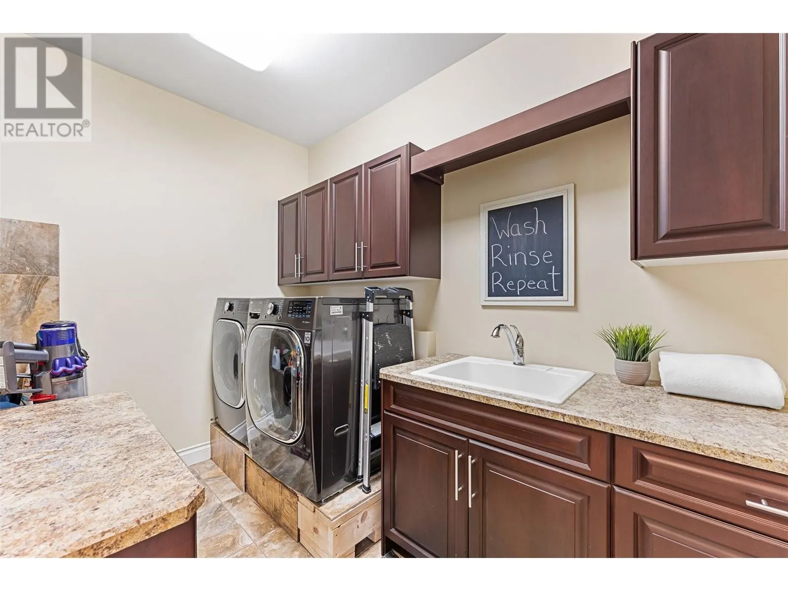 660 Almandine Court