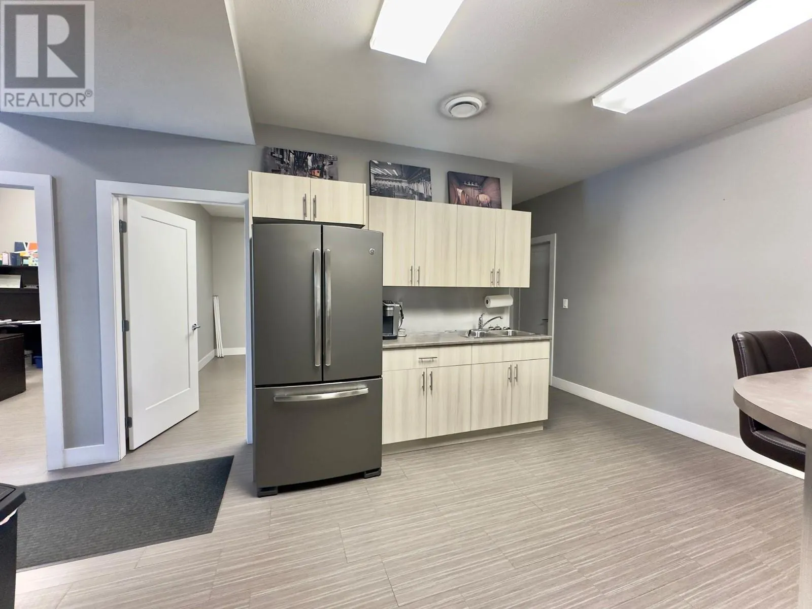 3190 Sexsmith Road Unit# 4