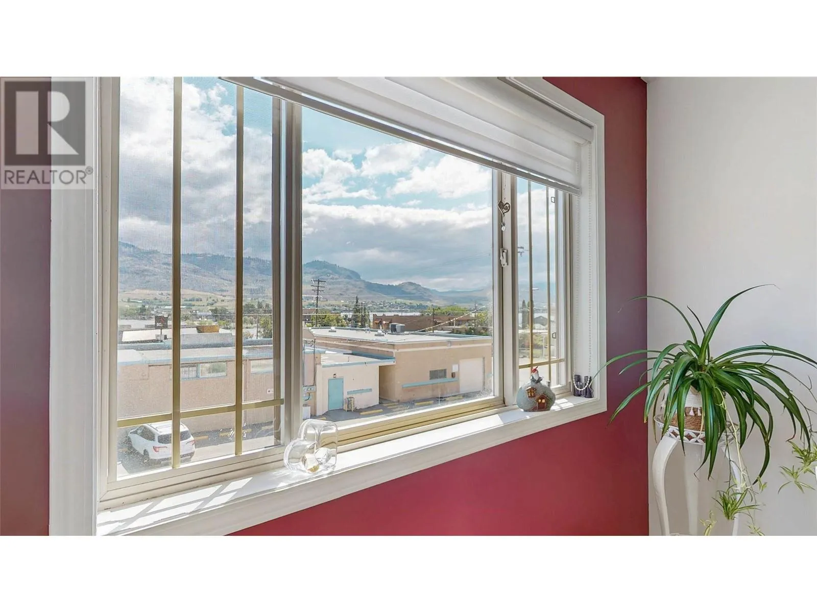 8302 68TH Avenue Unit# 303