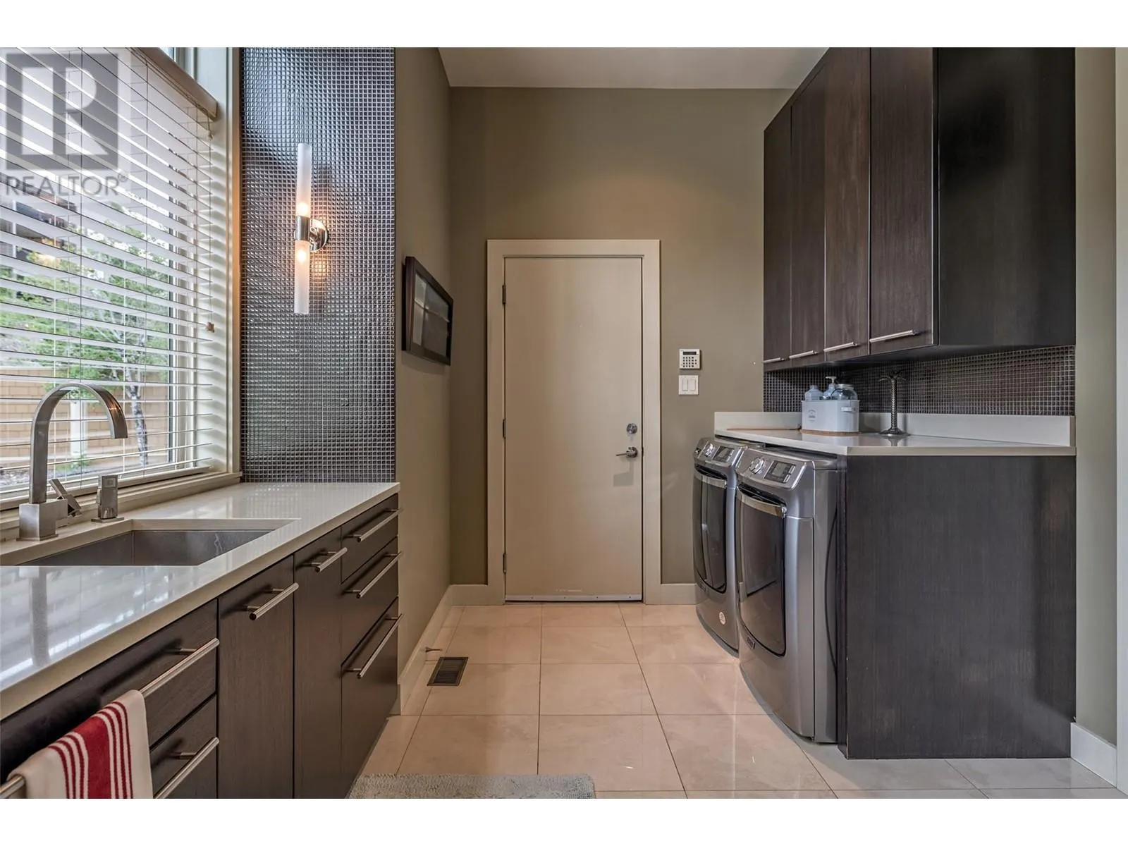 1117 Mt Fosthall Drive Unit# 10