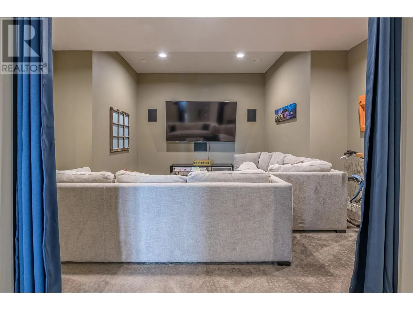 1117 Mt Fosthall Drive Unit# 10