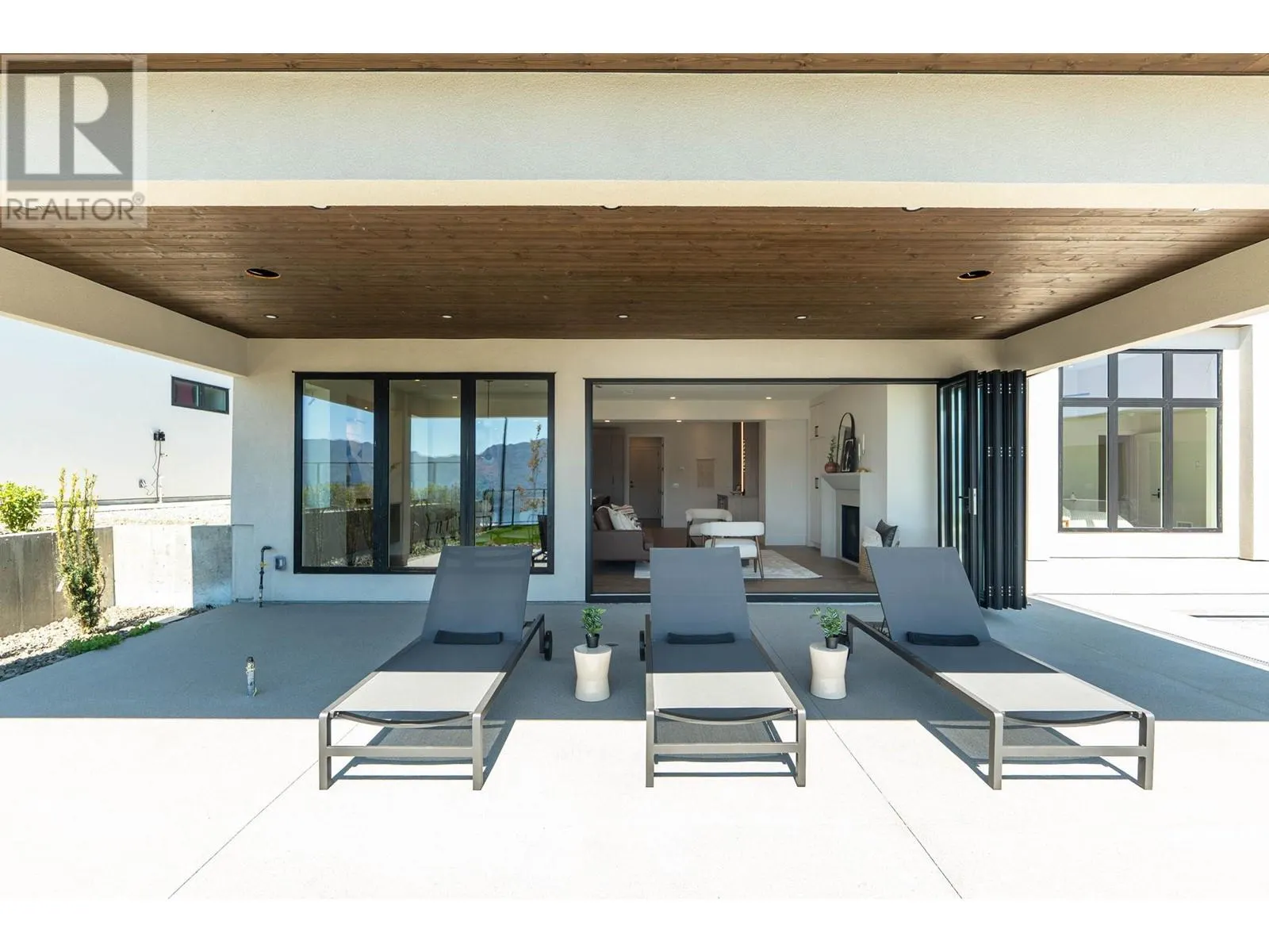 1388 Vineyard Drive