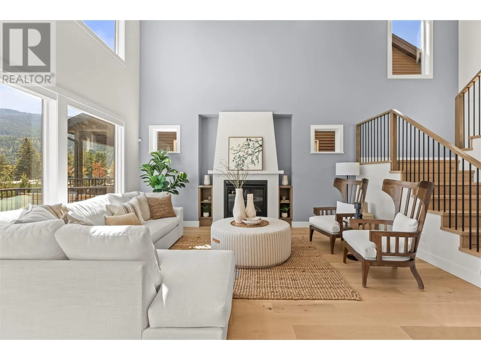 2440 Bradley Drive
