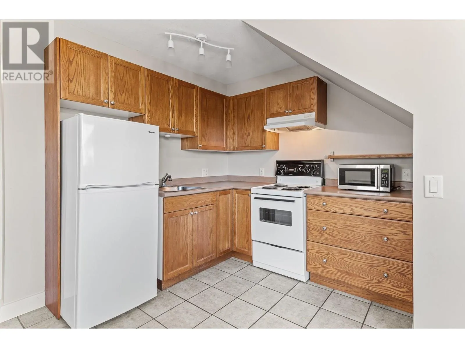 1590 West Kelowna Road