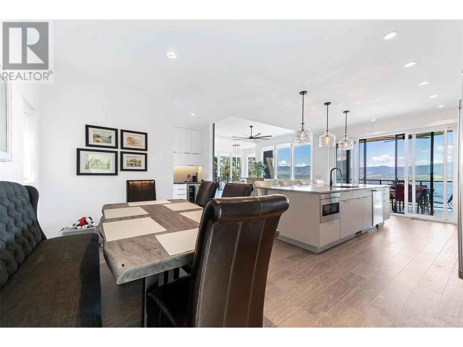 2672 Lakeridge Road