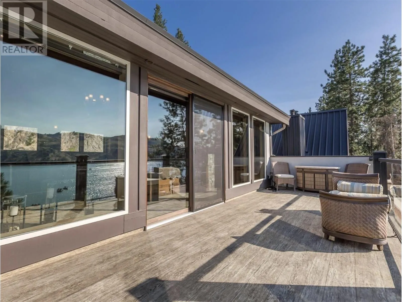 15010 & 15020 Tamarack Drive