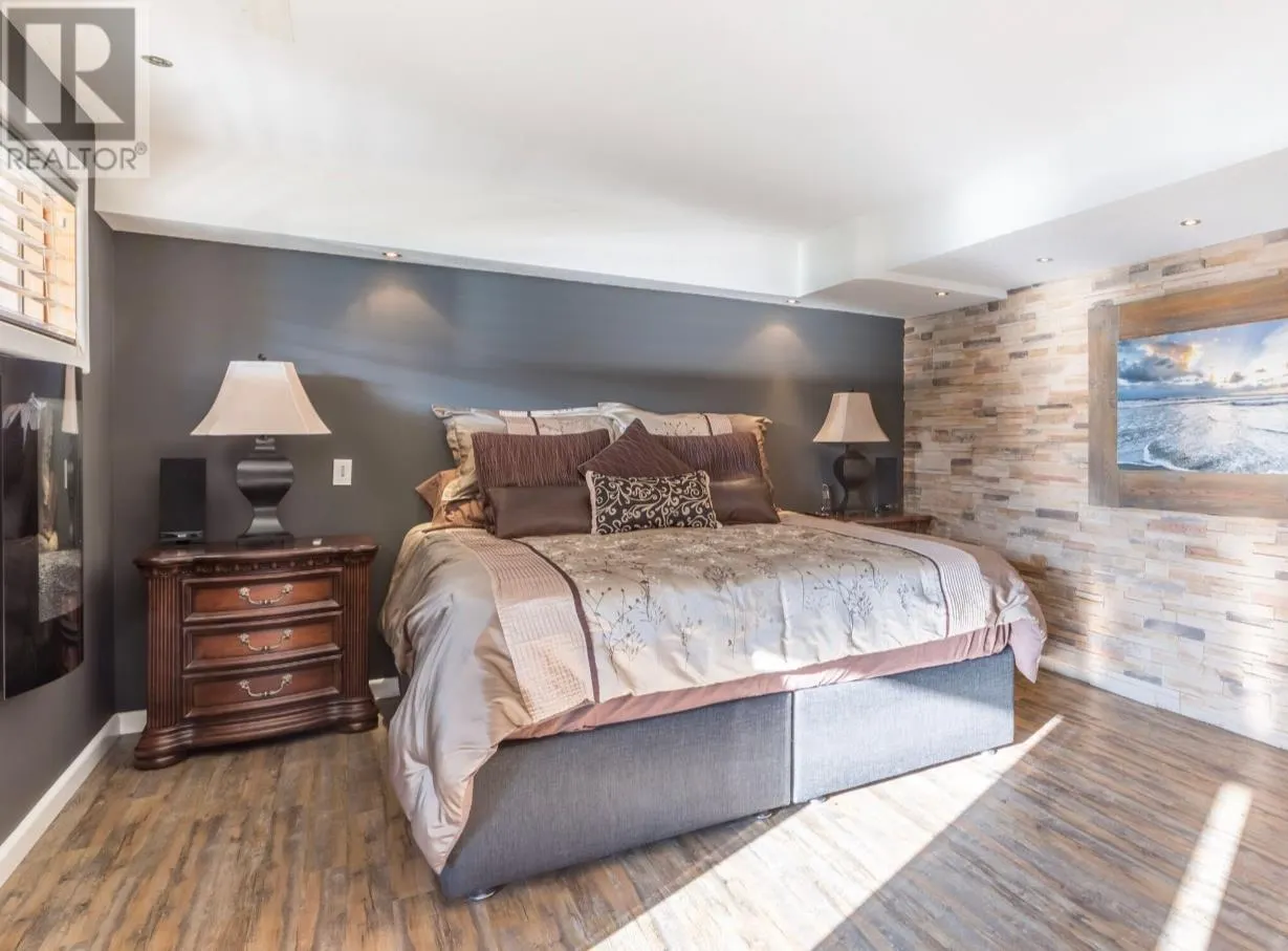 15010 & 15020 Tamarack Drive