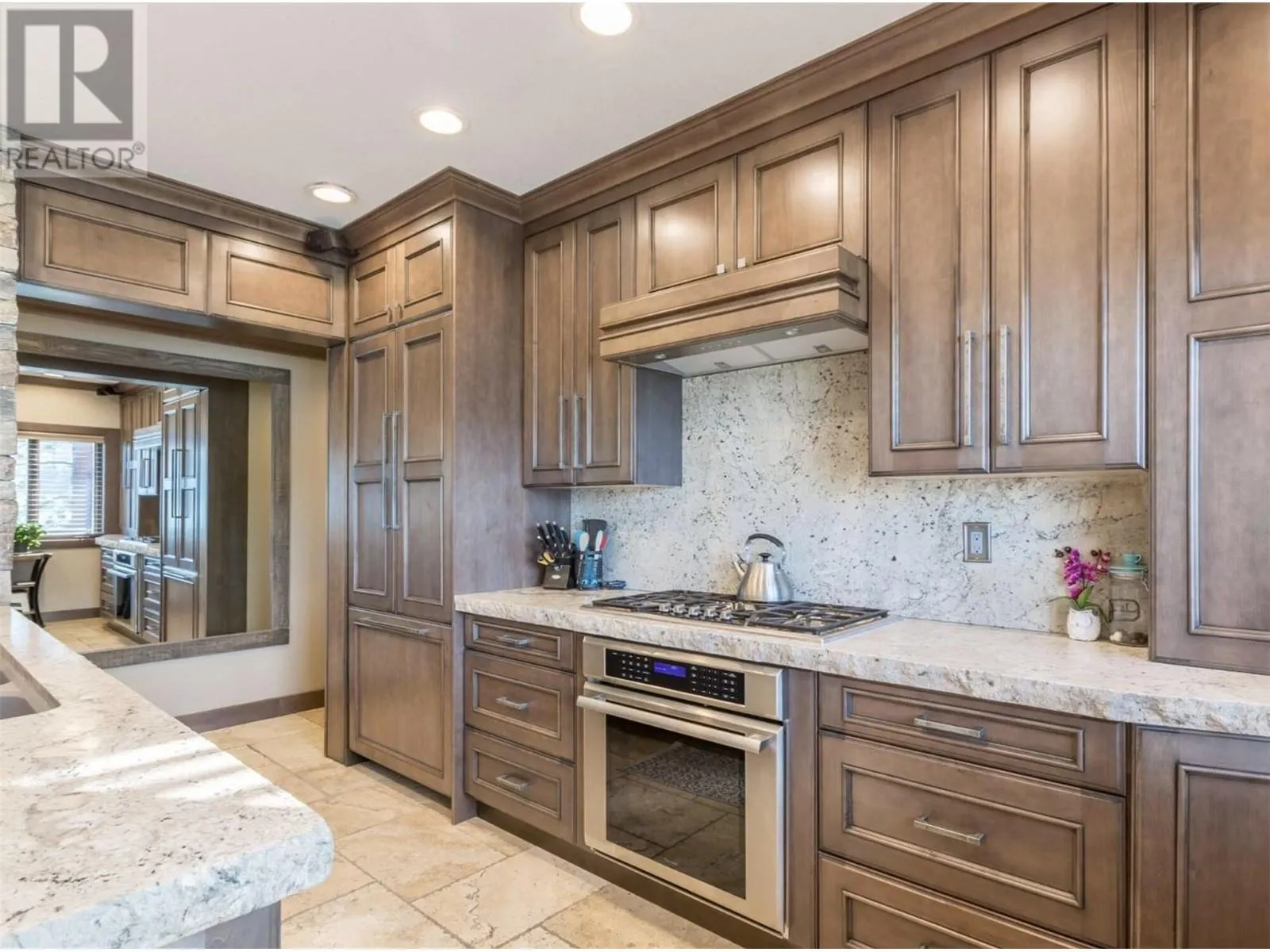 15010 & 15020 Tamarack Drive