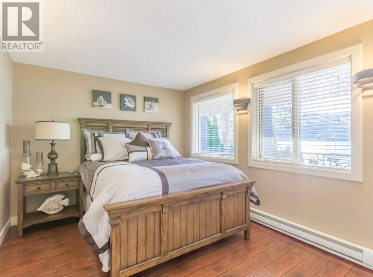 15010 & 15020 Tamarack Drive