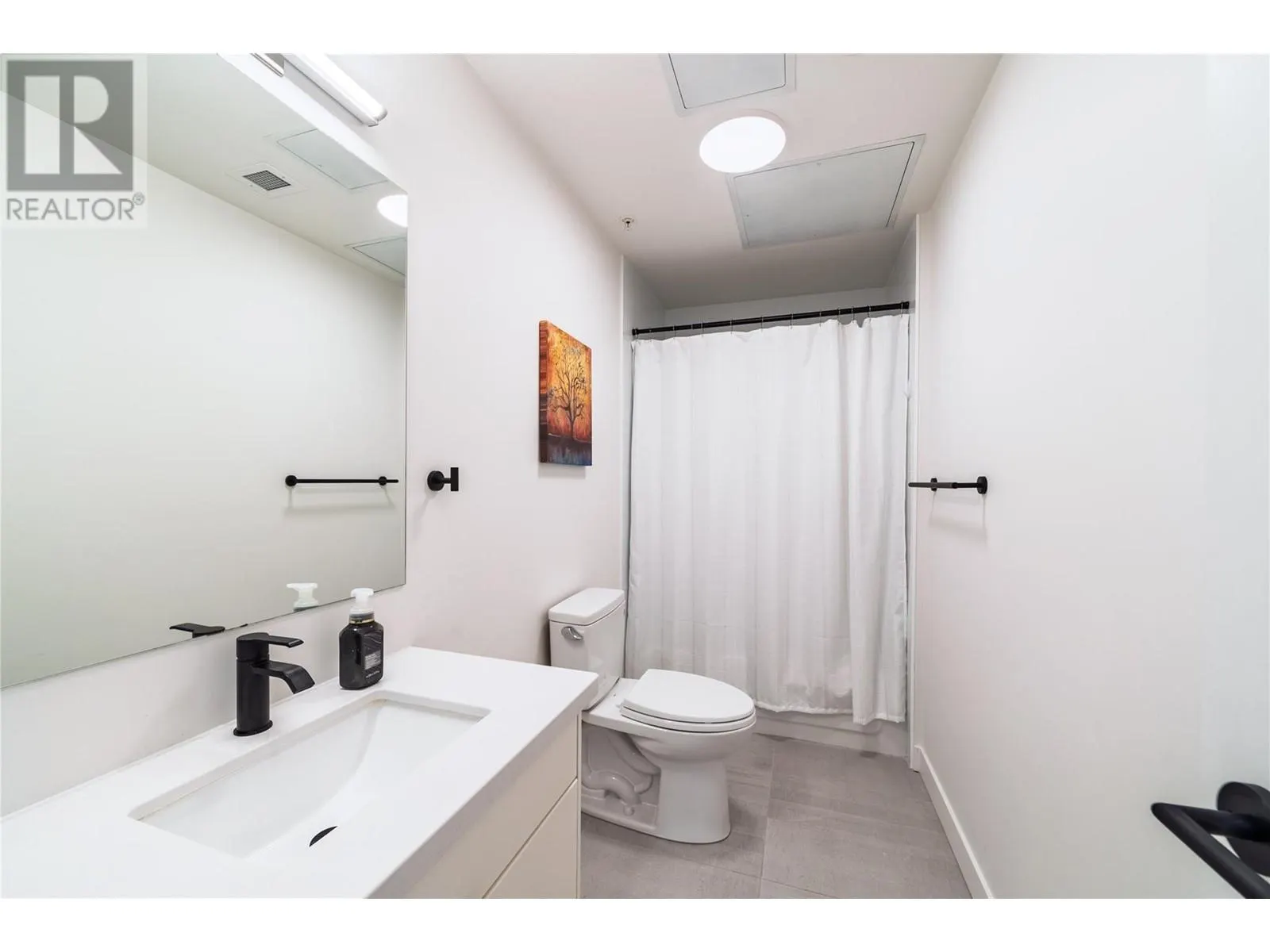 514 VICTORIA Street Unit# 207