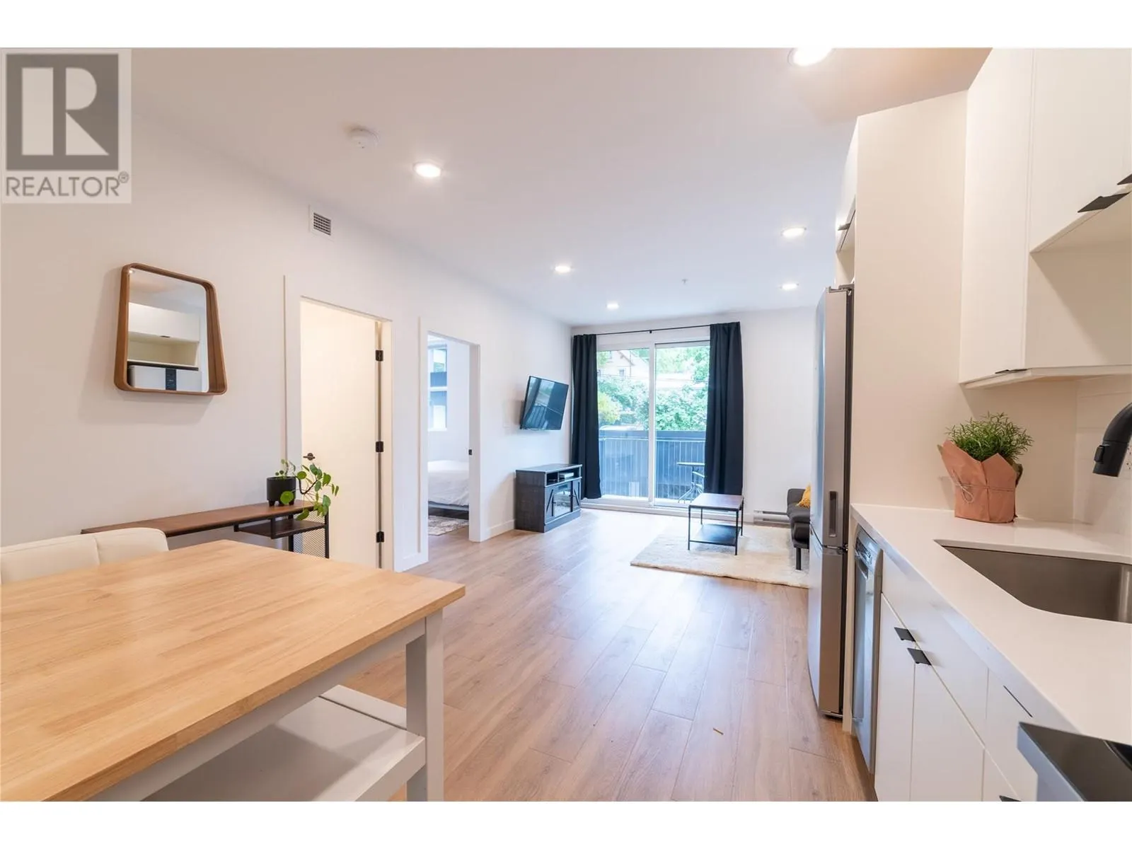 514 VICTORIA Street Unit# 207