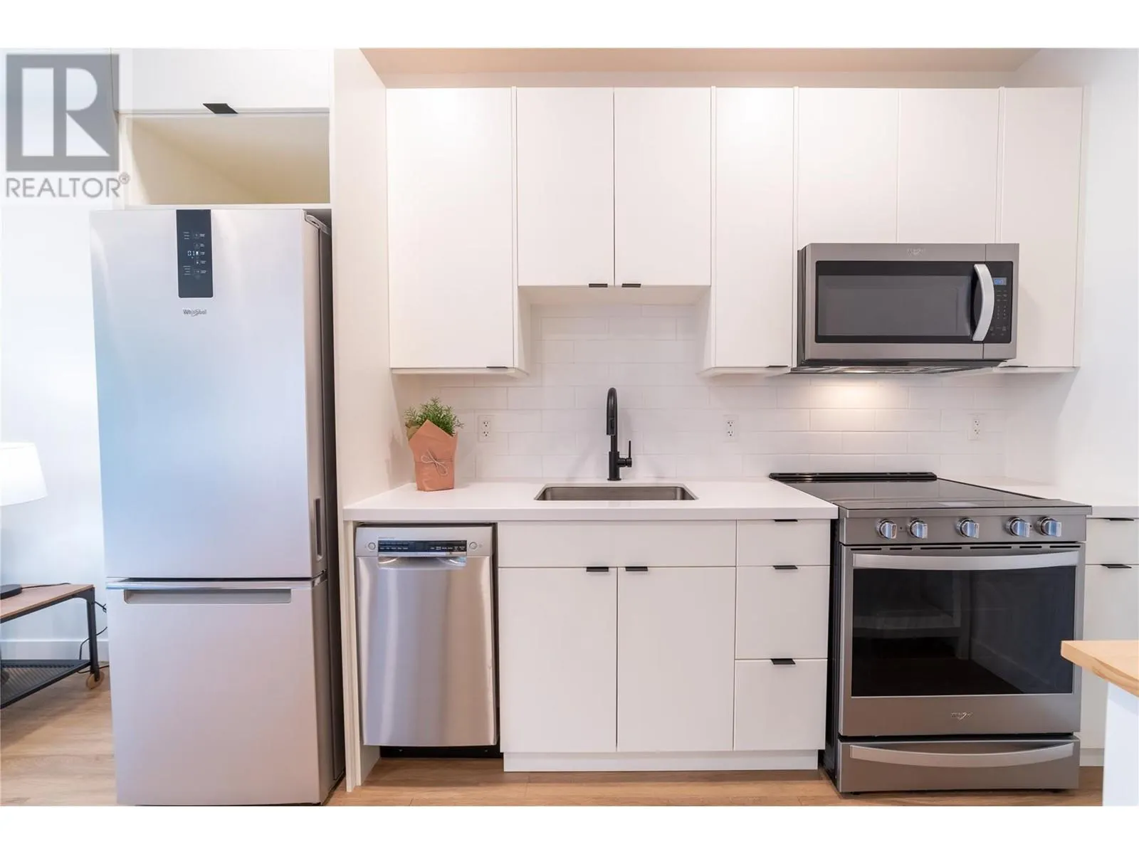 514 VICTORIA Street Unit# 207