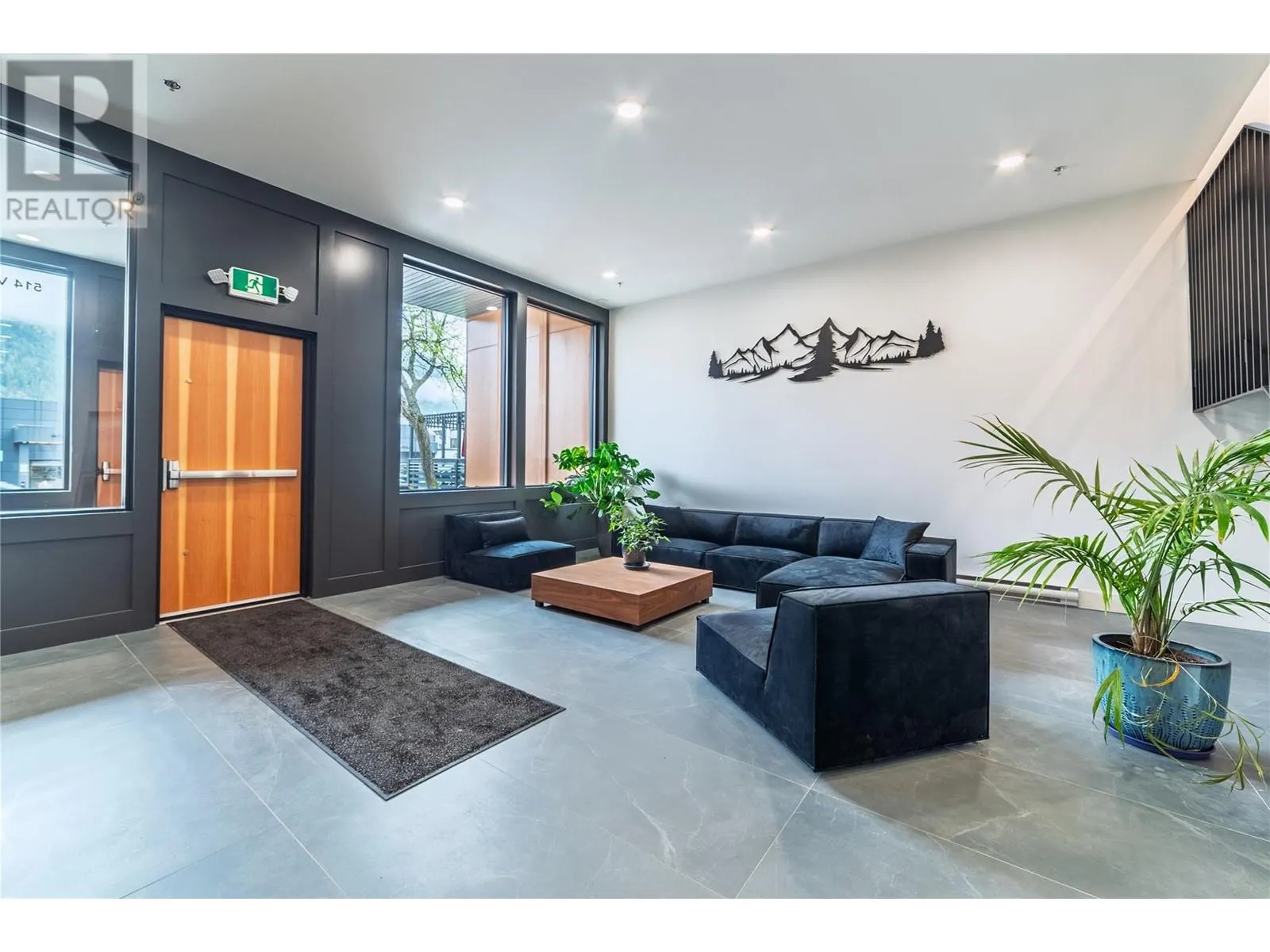 514 VICTORIA Street Unit# 207