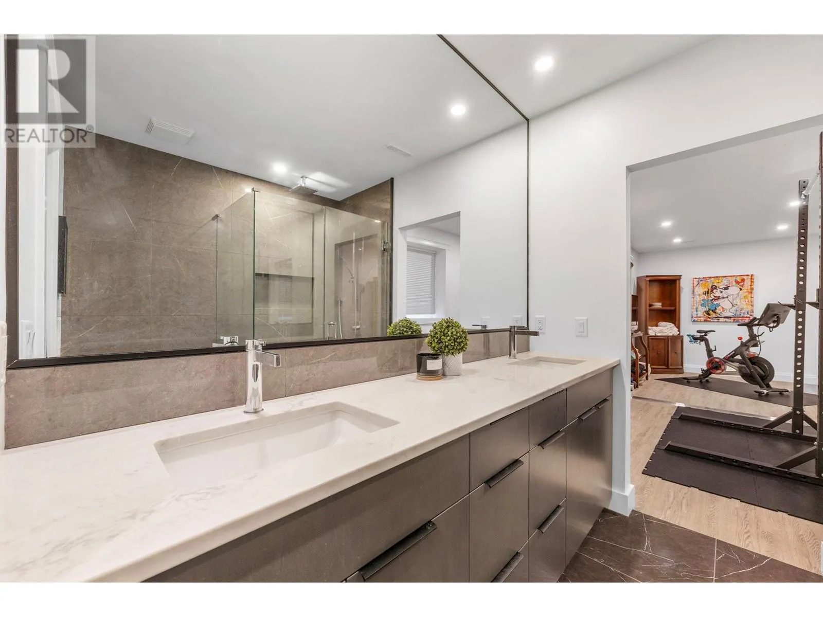 2584 Lucinde Road
