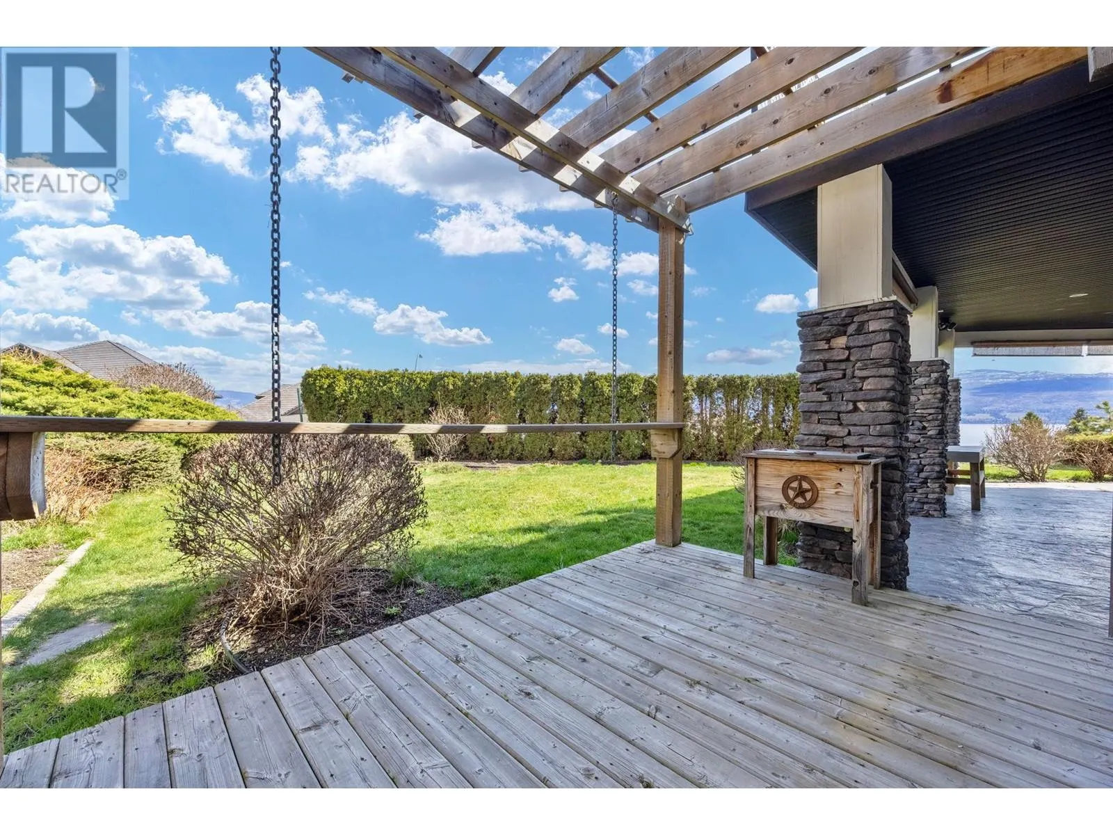 2584 Lucinde Road