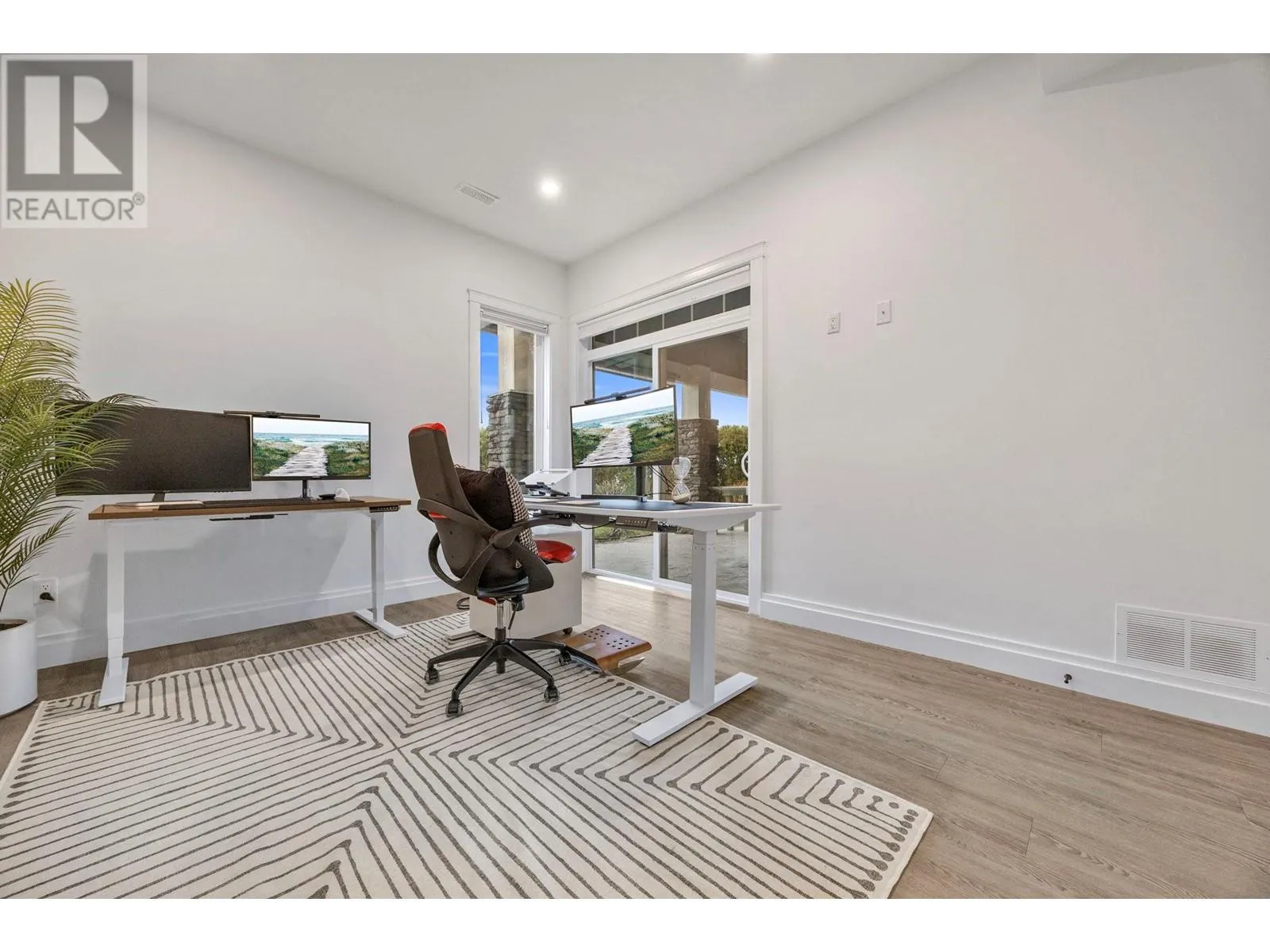 2584 Lucinde Road