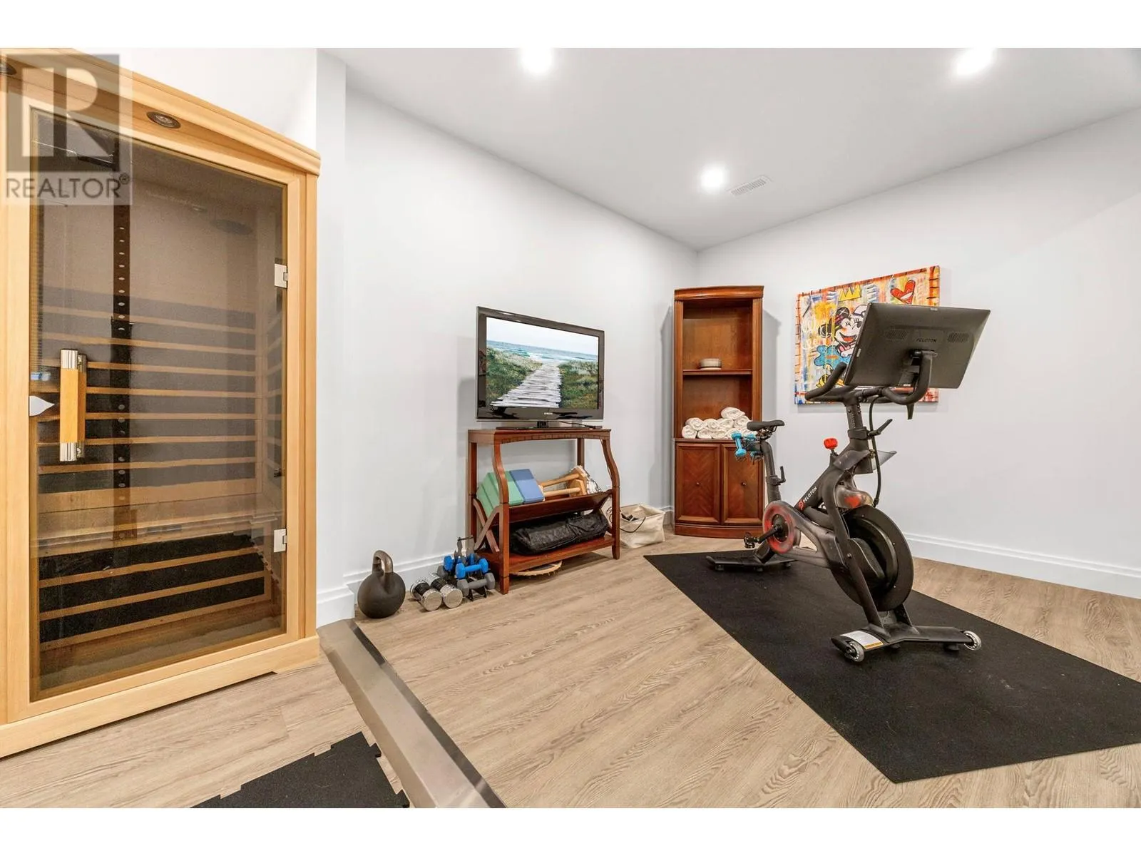 2584 Lucinde Road