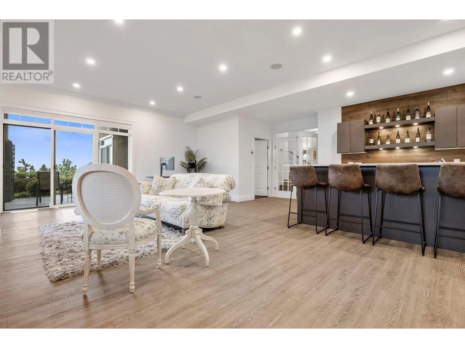 2584 Lucinde Road