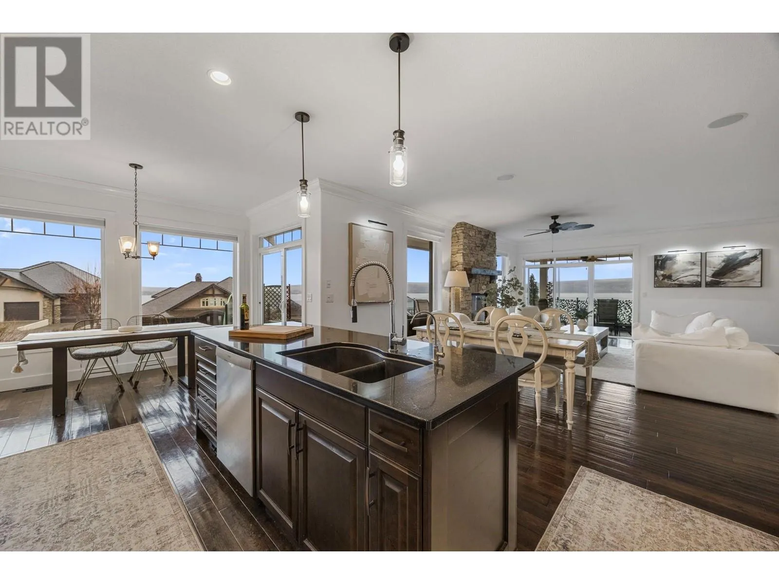 2584 Lucinde Road