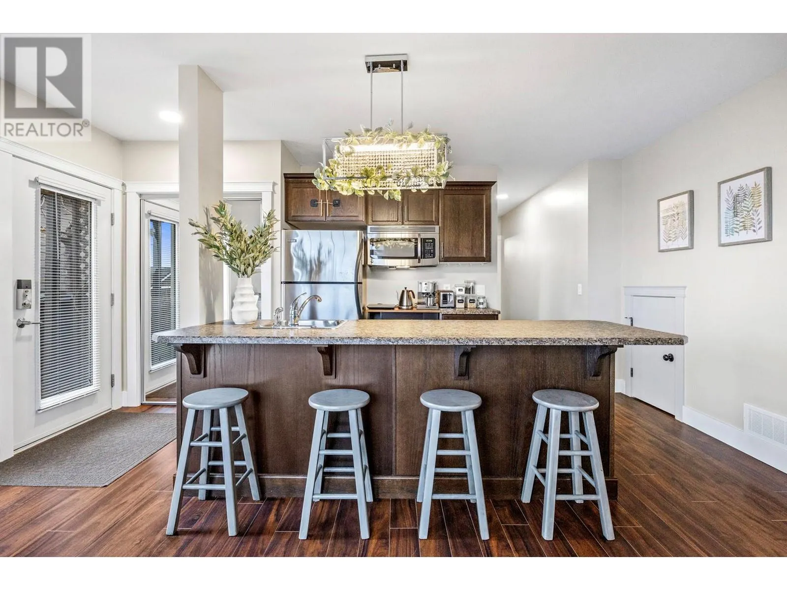 2584 Lucinde Road