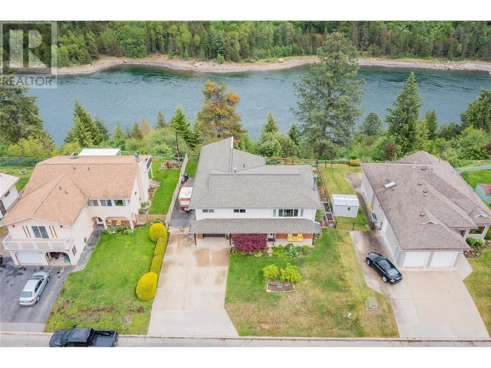 1923 Riverside Crescent