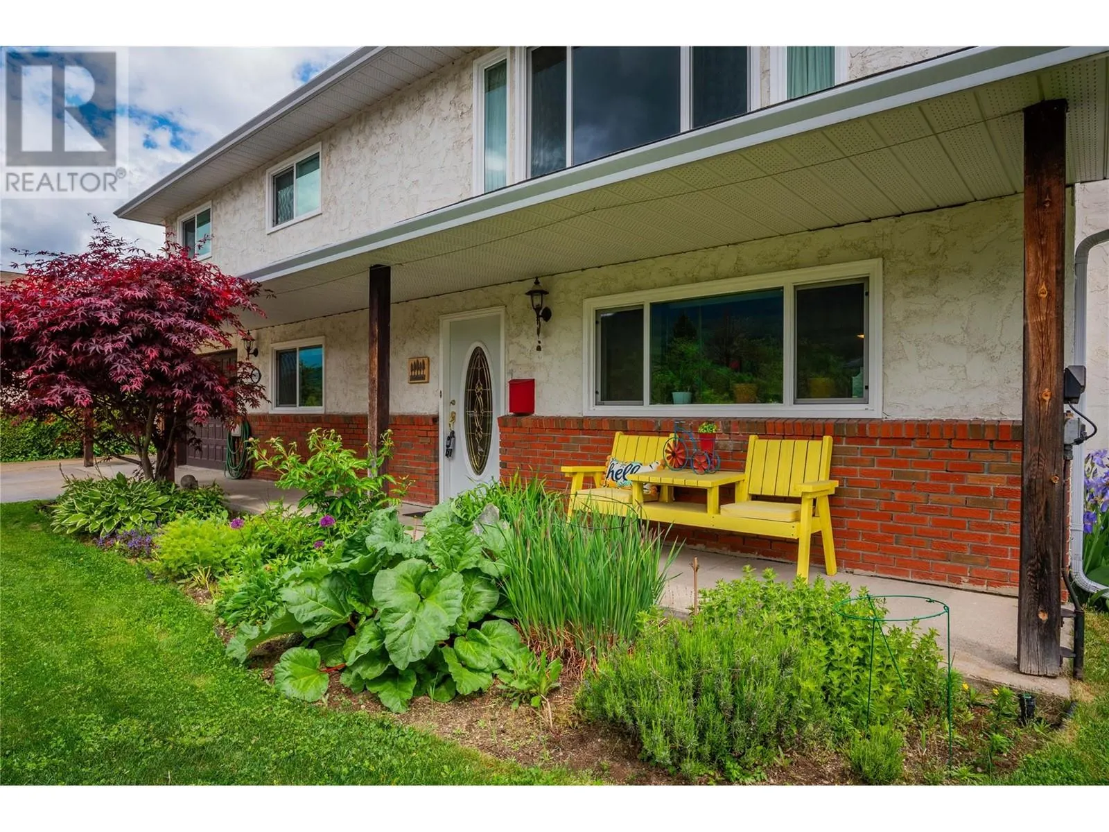 1923 Riverside Crescent