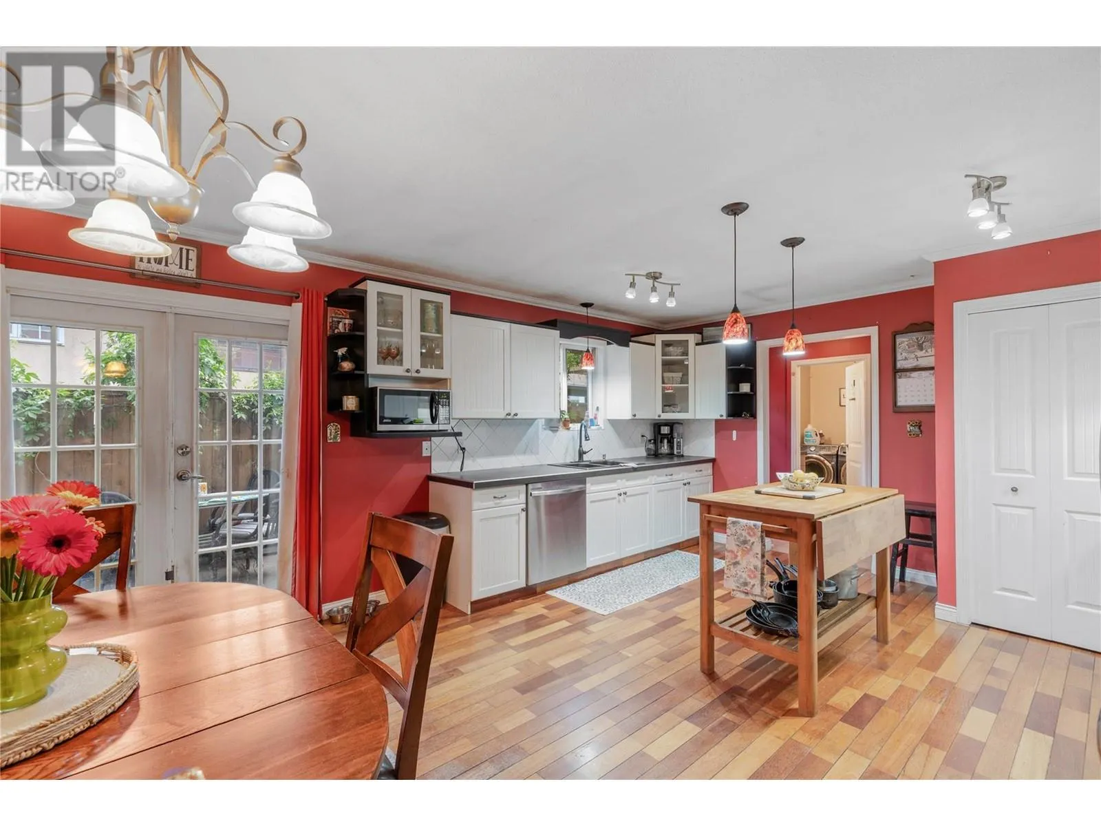 3404 Alexis Park Drive