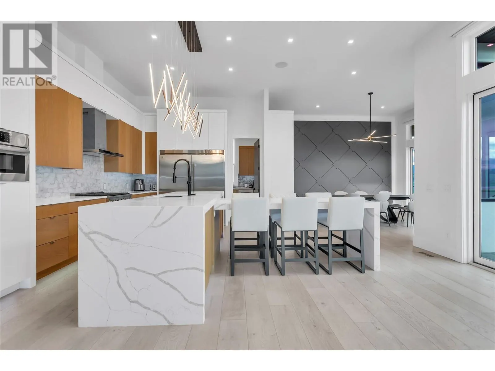 120 Silversage Terrace