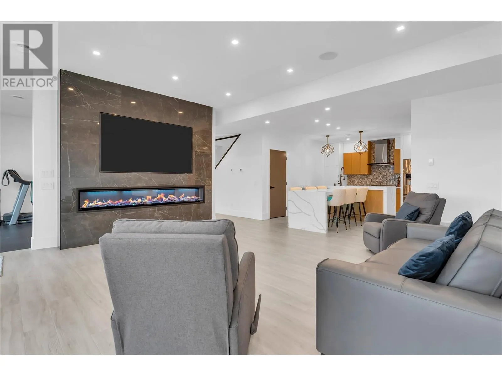 120 Silversage Terrace