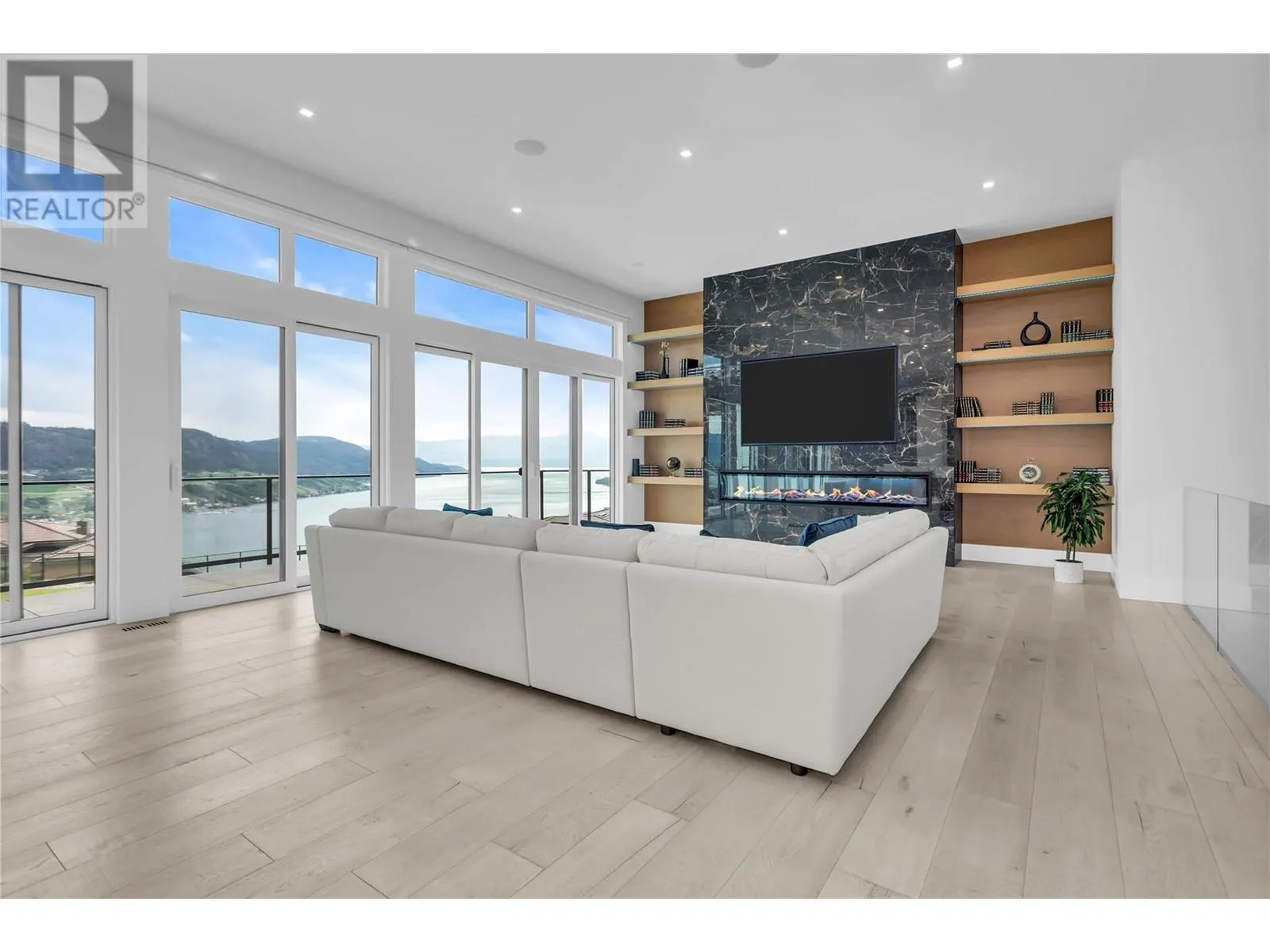 120 Silversage Terrace